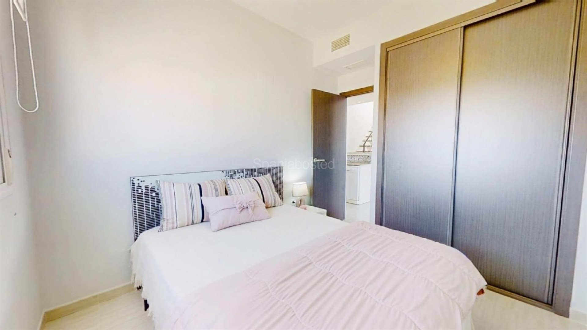 Resale - Apartment -
Punta Prima