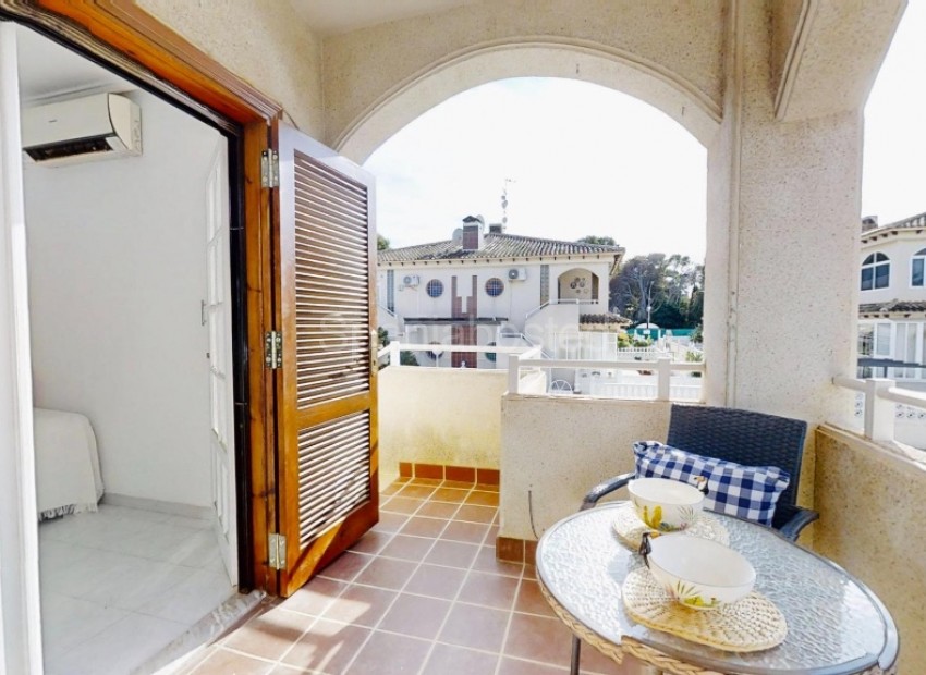 Resale - Apartment -
Punta Prima