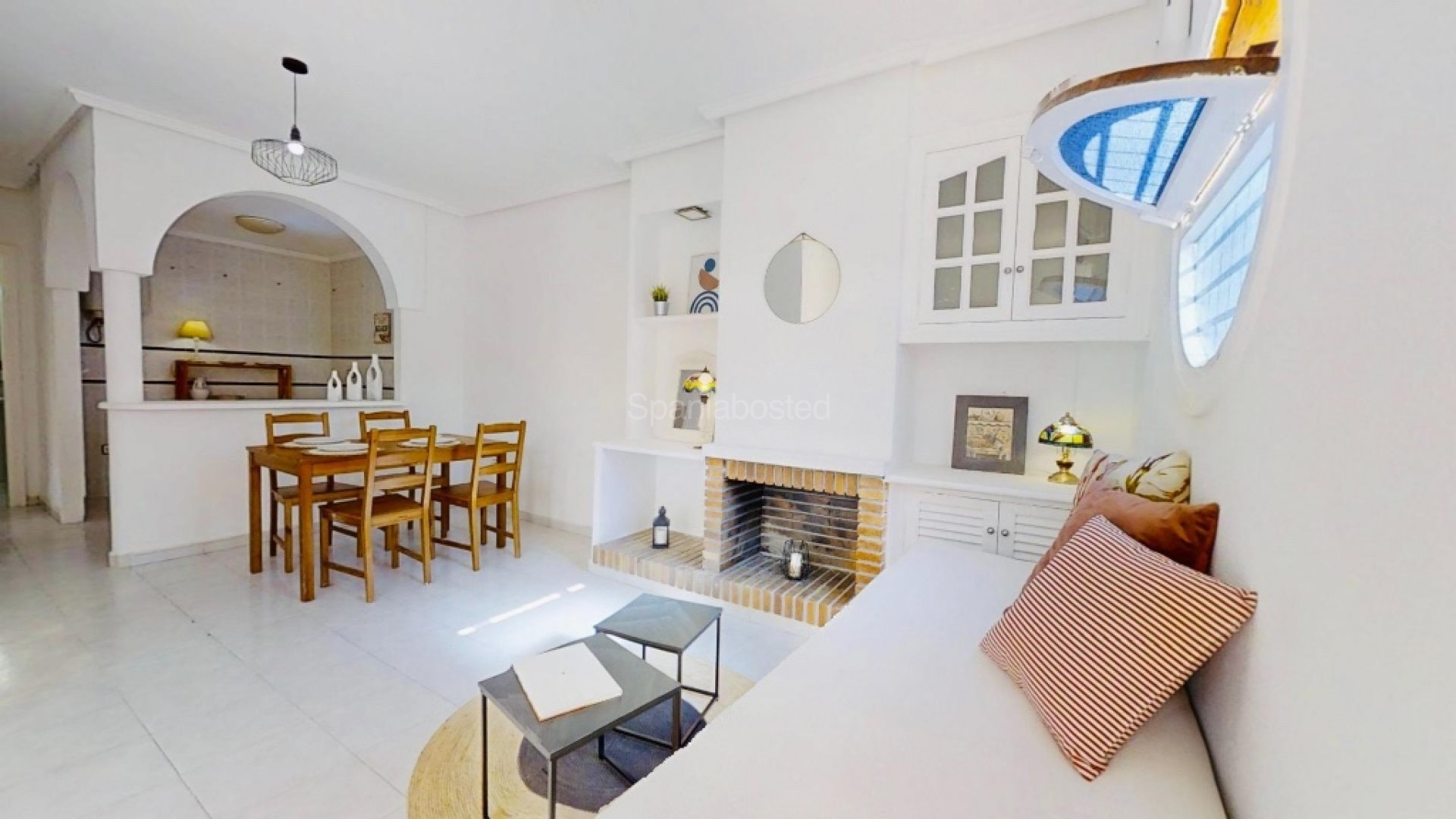 Resale - Apartment -
Punta Prima