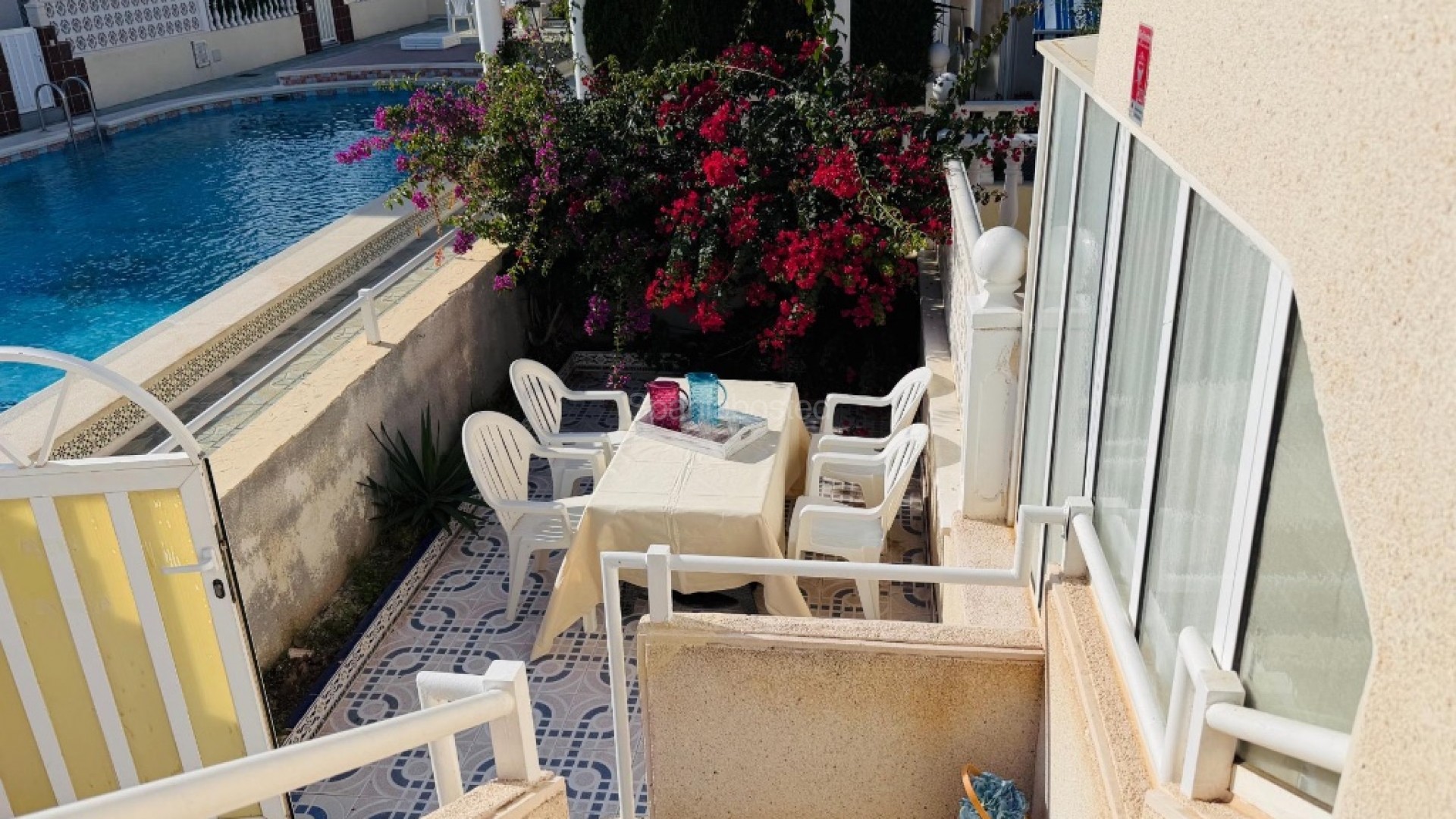 Resale - Apartment -
Punta Prima