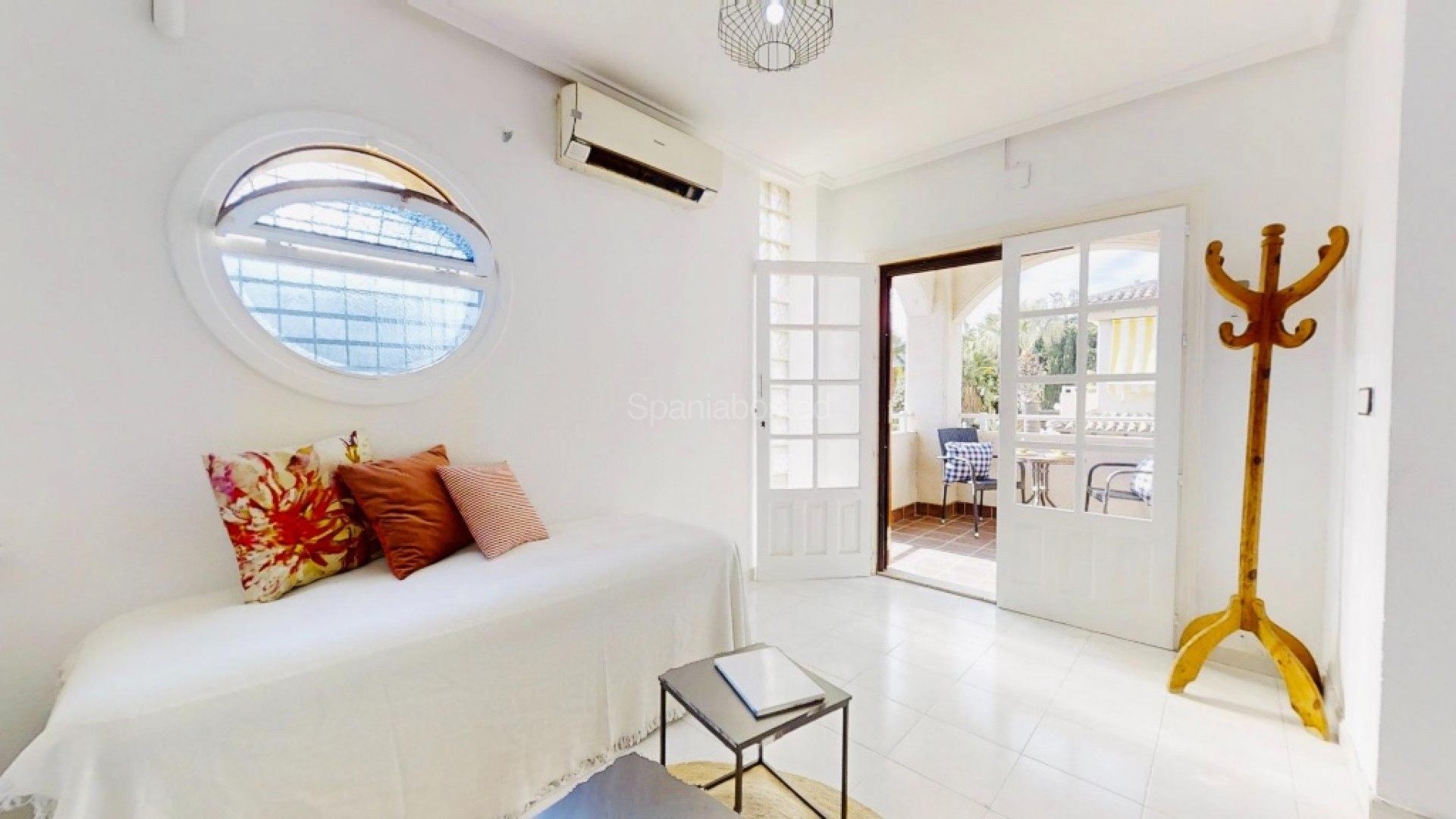 Resale - Apartment -
Punta Prima