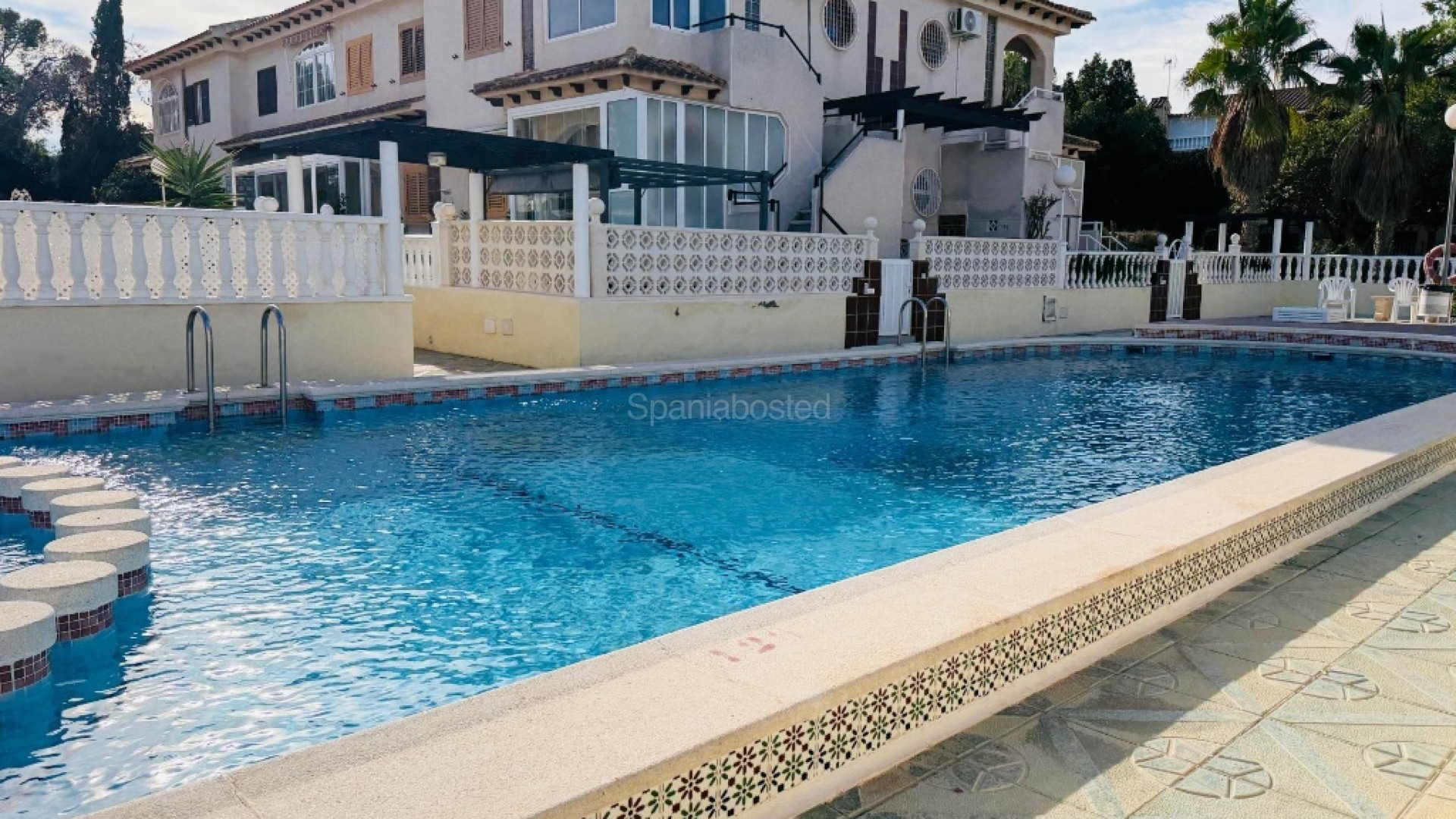 Resale - Apartment -
Punta Prima