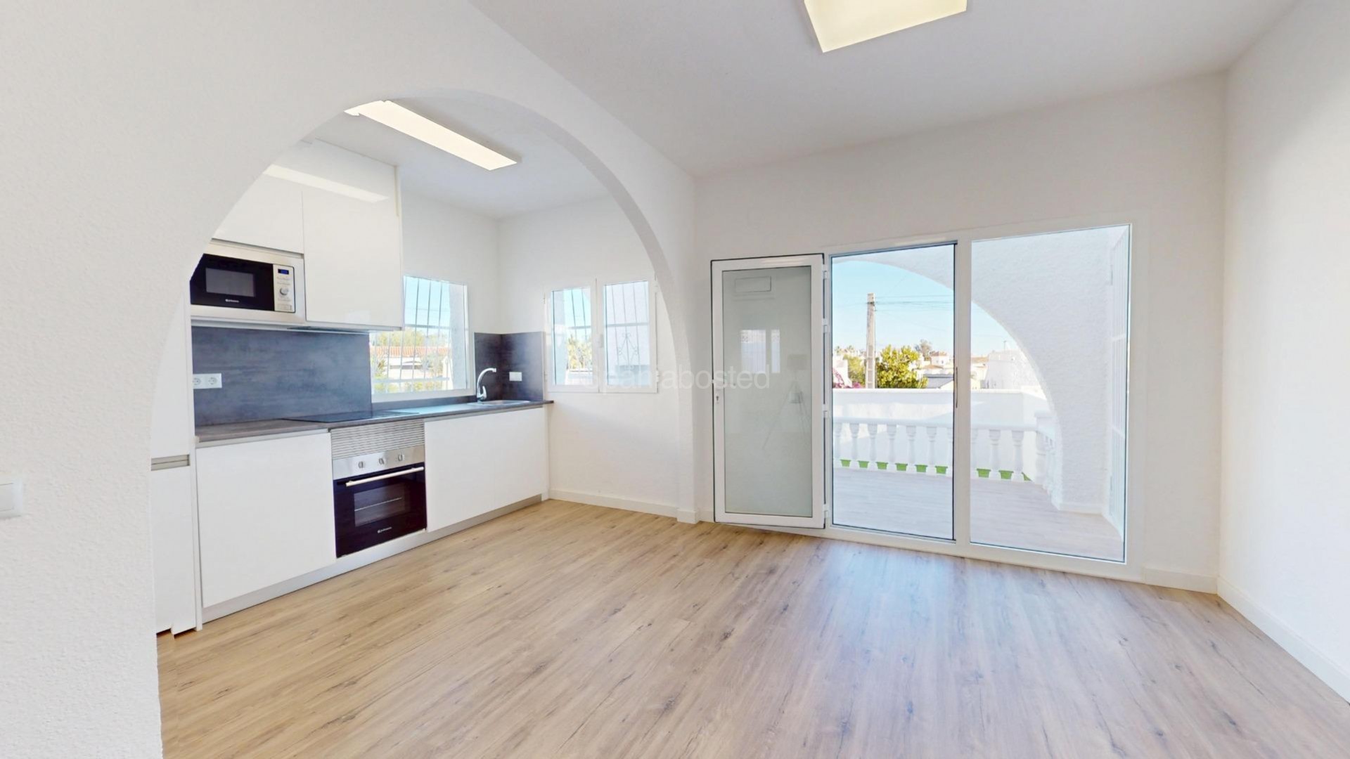 Resale - Apartment -
San Miguel de Salinas - BLUE LAGOON