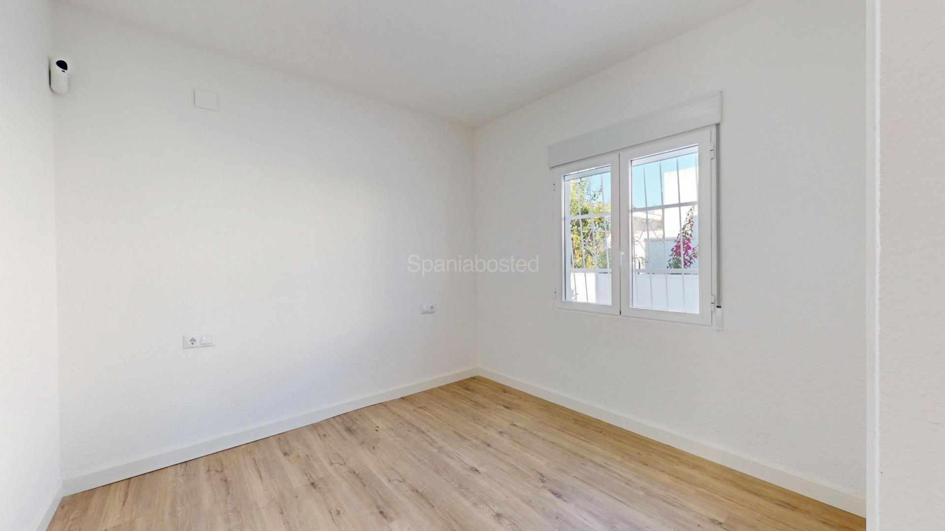 Resale - Apartment -
San Miguel de Salinas - BLUE LAGOON