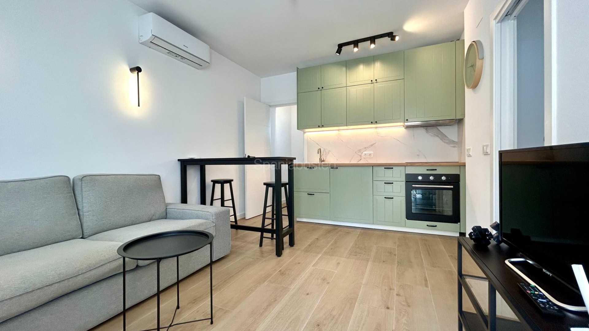 Resale - Apartment -
San Miguel de Salinas - Las filipinas