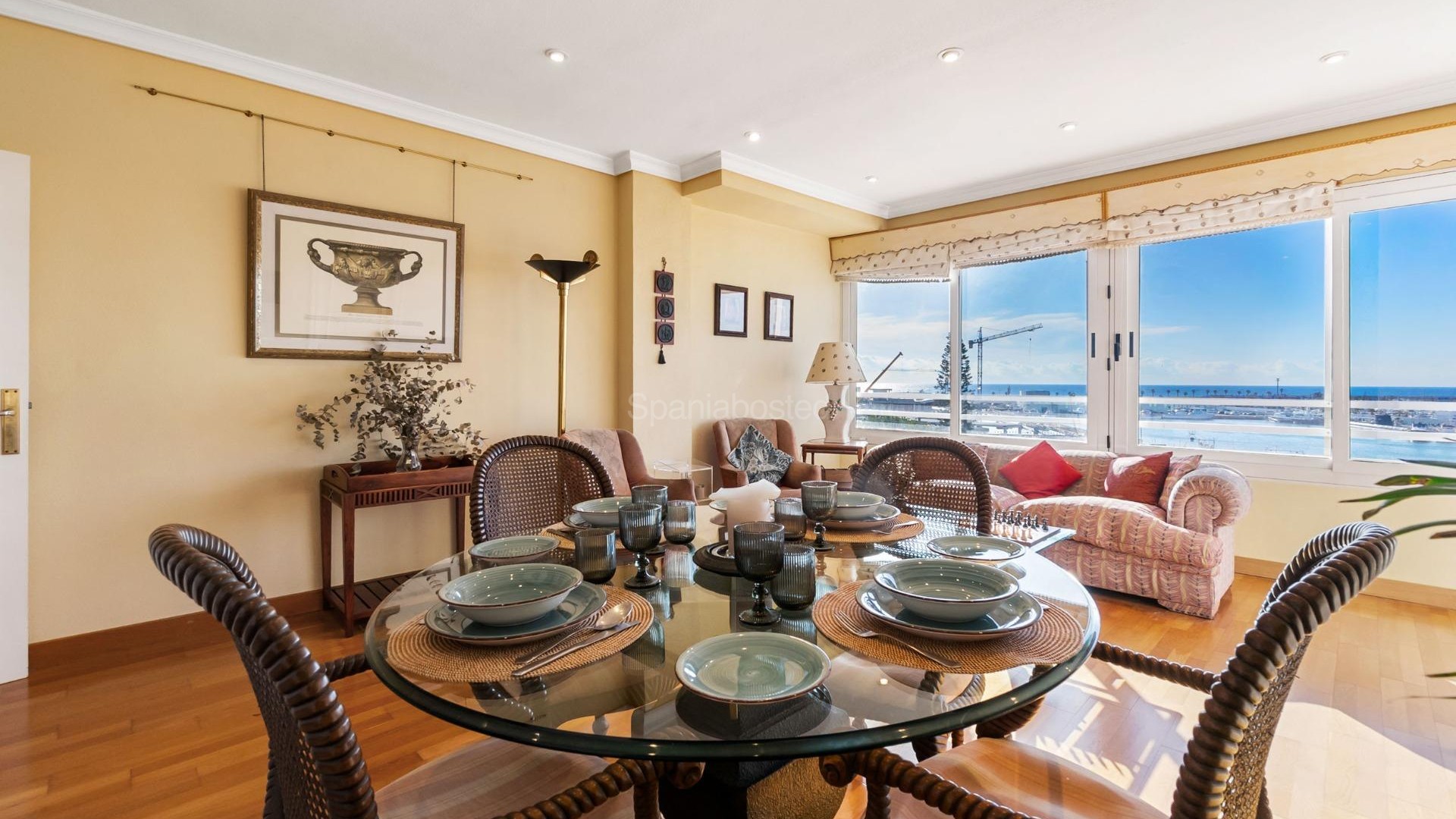 Resale - Apartment -
Torrevieja - Centro - Muelle Pesquero