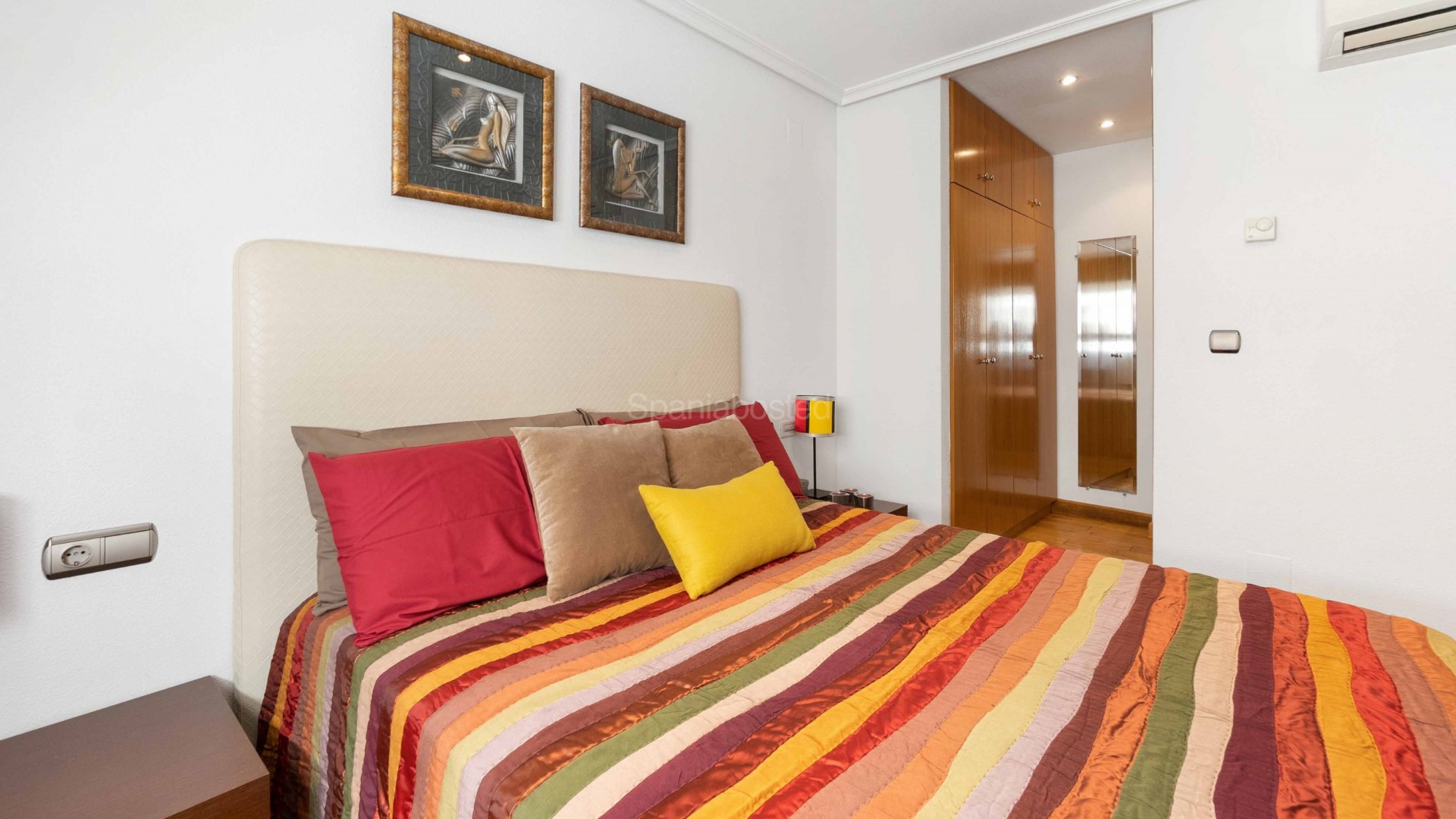 Resale - Apartment -
Torrevieja Centro - Torrevieja