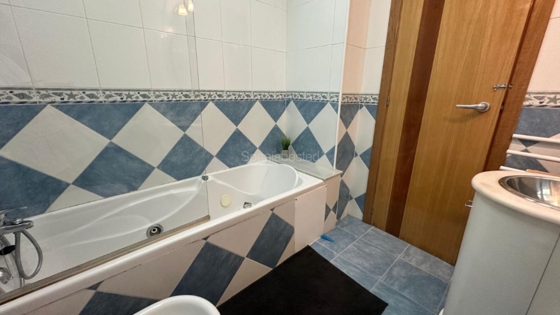 Resale - Apartment -
Torrevieja - La Veleta