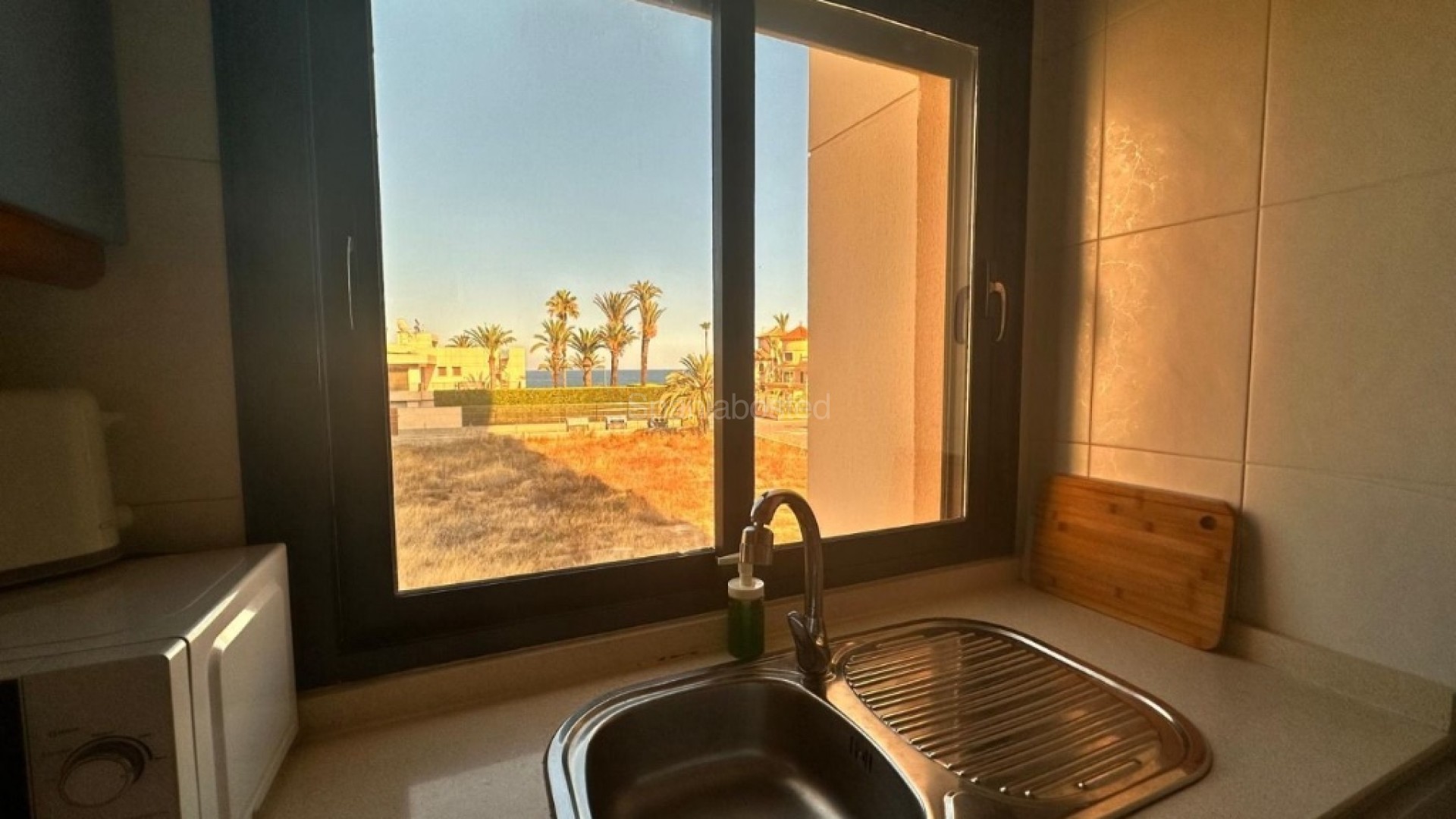 Resale - Apartment -
Torrevieja - La Veleta