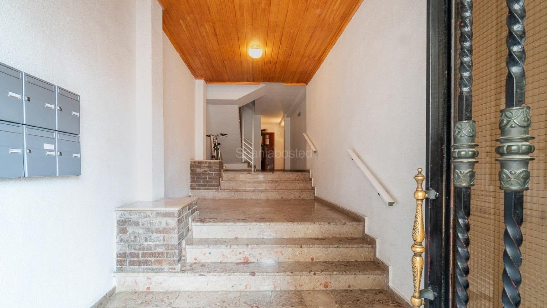 Resale - Apartment -
Torrevieja - Playa de los Naufragos