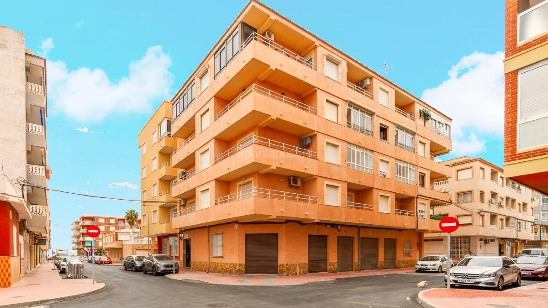 Resale - Apartment -
Torrevieja - Playa de los Naufragos