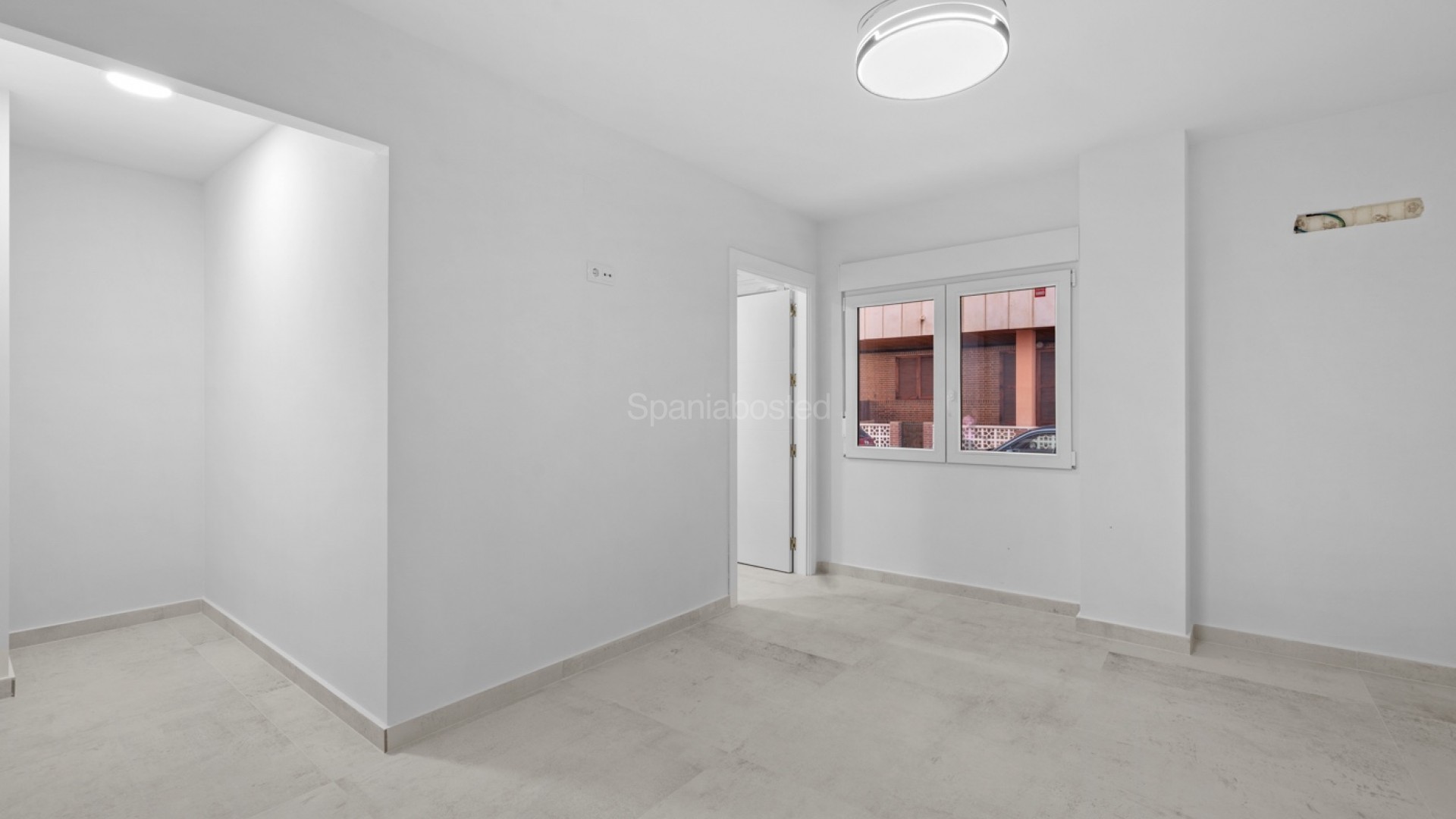 Resale - Apartment -
Torrevieja - Playa del Acequión