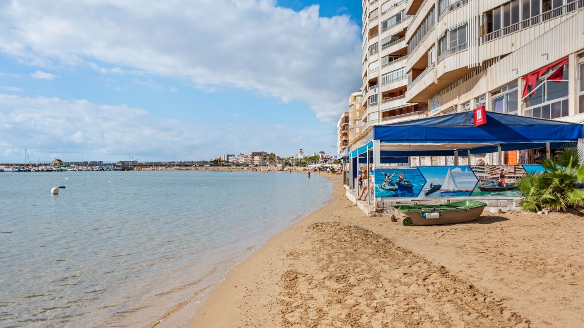 Resale - Apartment -
Torrevieja - Playa del Acequión
