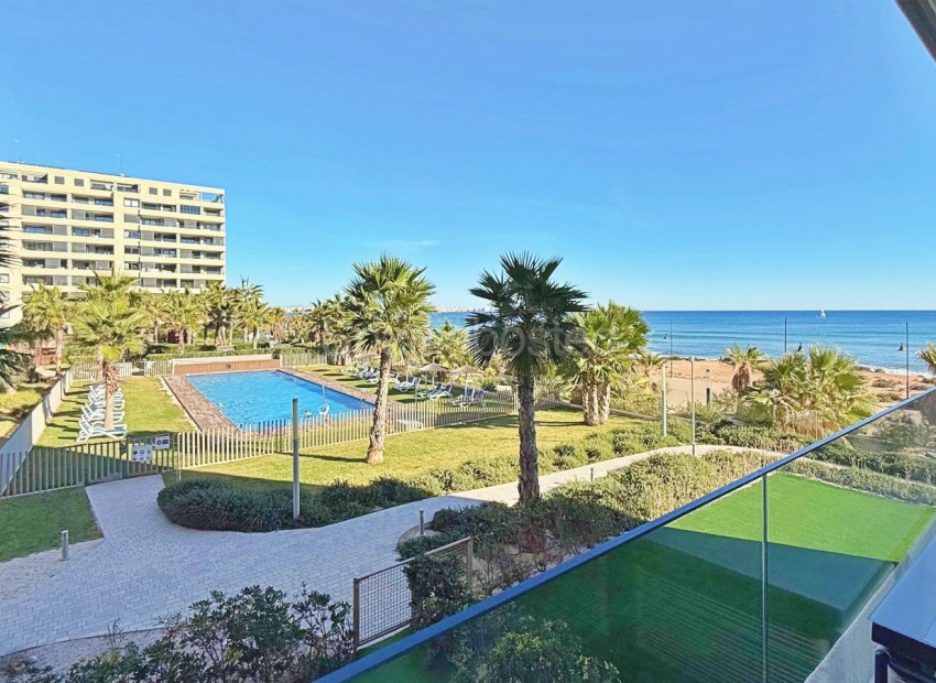 Resale - Apartment -
Torrevieja - Punta Prima