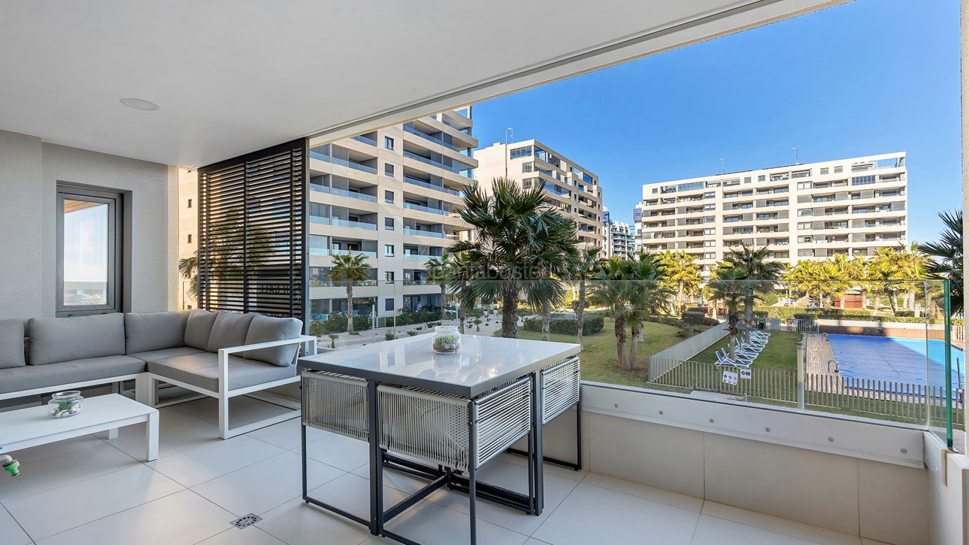 Resale - Apartment -
Torrevieja - Punta Prima