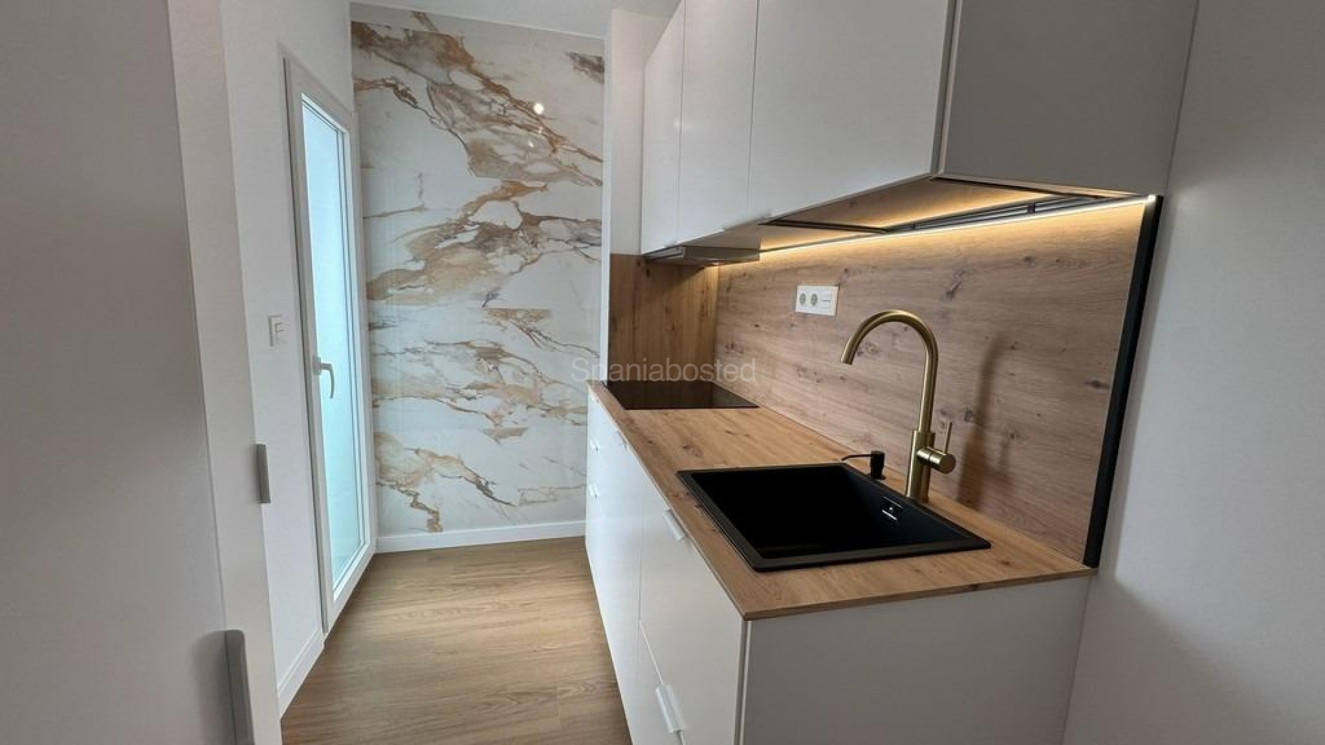 Resale - Apartment -
Torrevieja - Punta prima