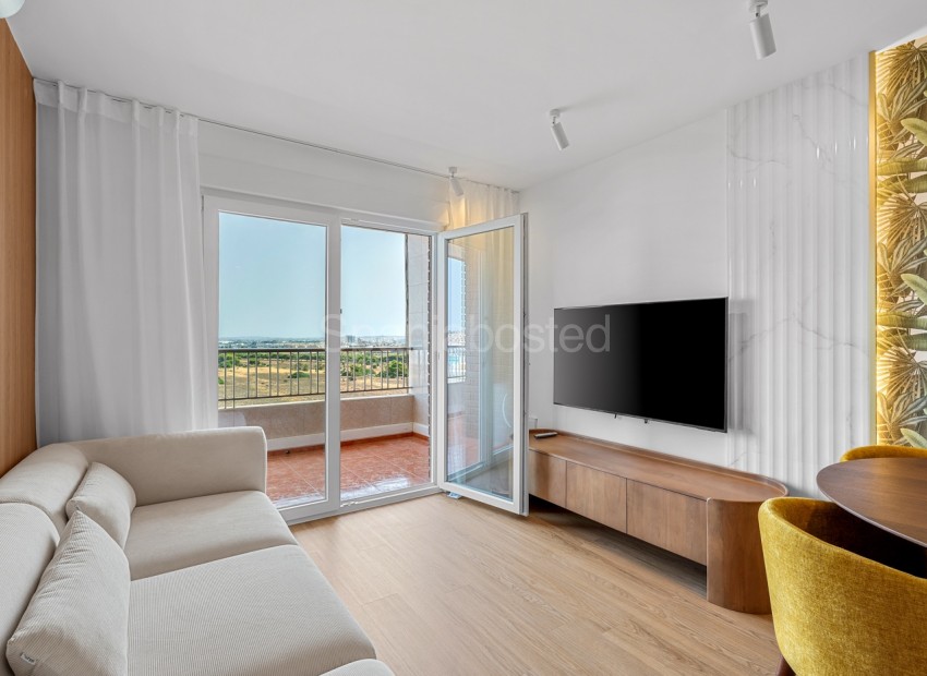 Resale - Apartment -
Torrevieja - Punta Prima