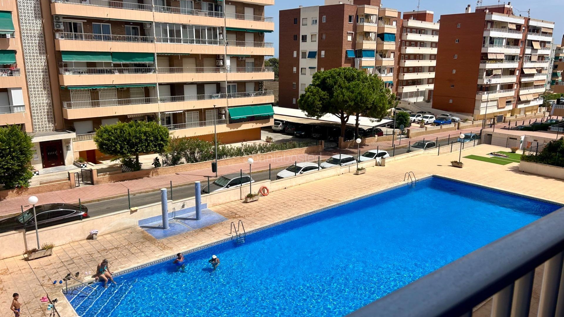 Resale - Apartment -
Torrevieja - Punta prima