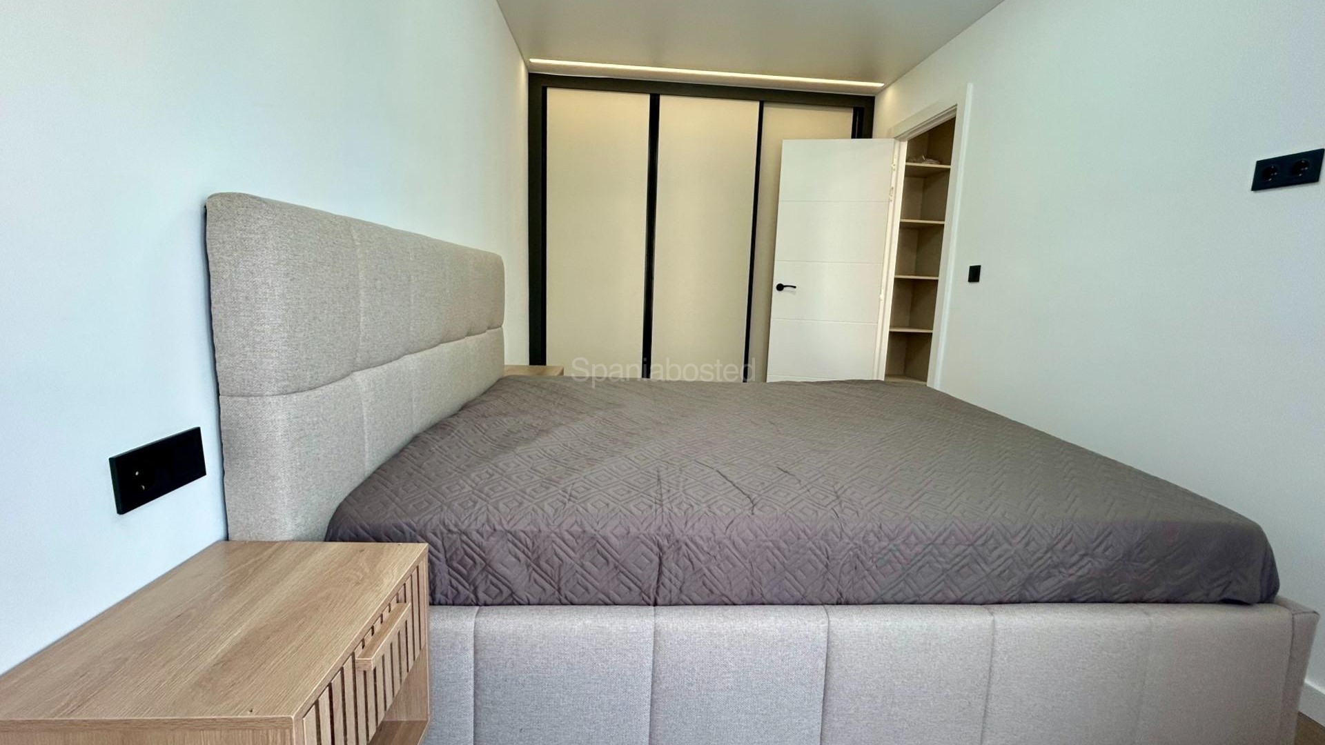 Resale - Apartment -
Torrevieja - Punta prima