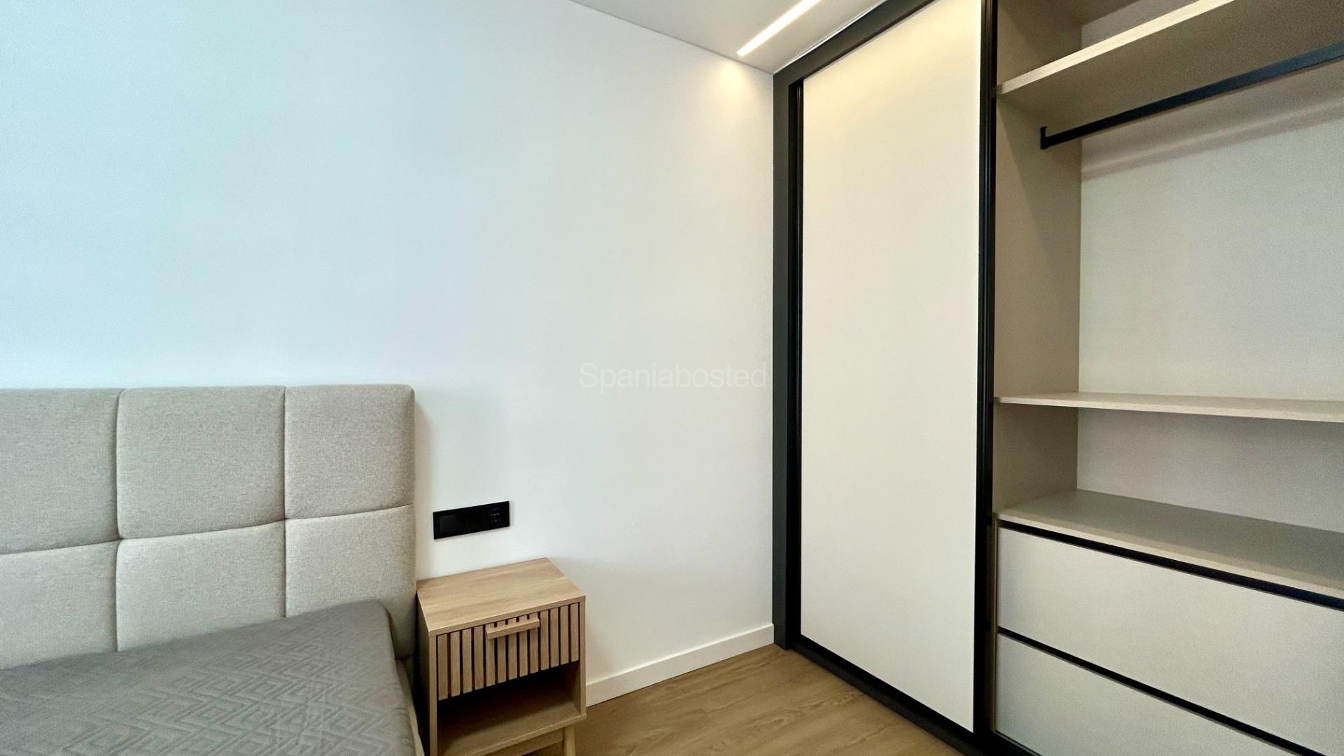 Resale - Apartment -
Torrevieja - Punta prima