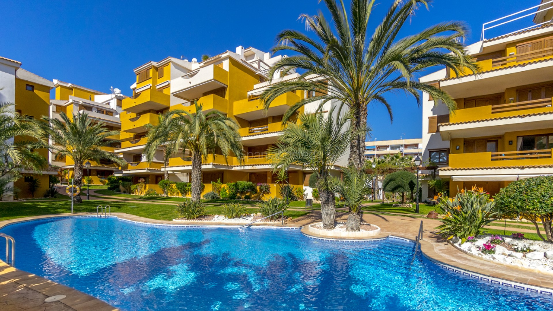 Resale - Apartment -
Torrevieja - Punta Prima
