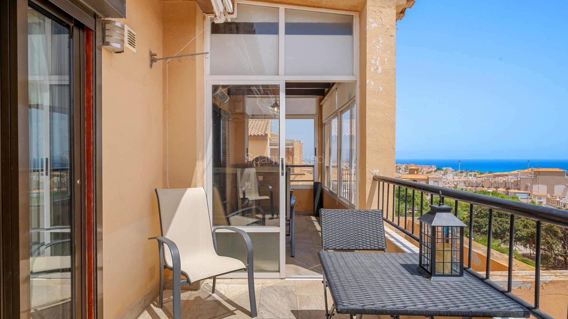 Resale - Apartment -
Torrevieja - Torrevieja - Aguas Nuevas