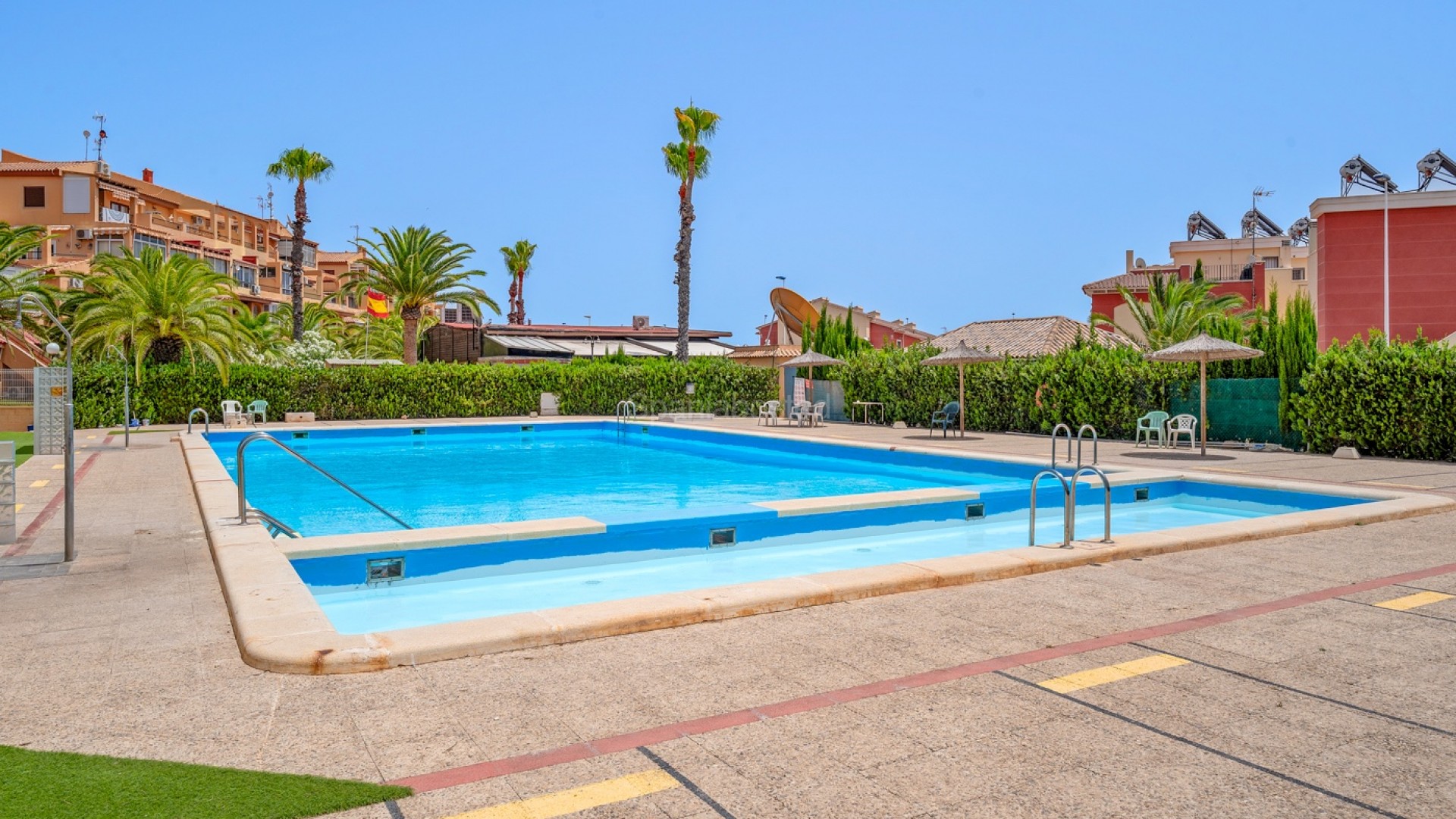 Resale - Apartment -
Torrevieja - Torrevieja - Aguas Nuevas