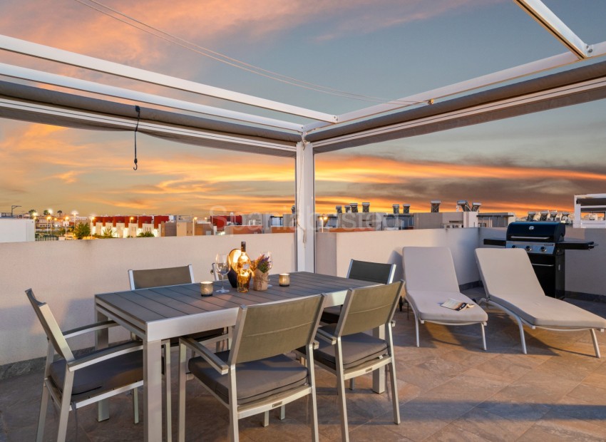 Resale - Apartment -
Torrevieja