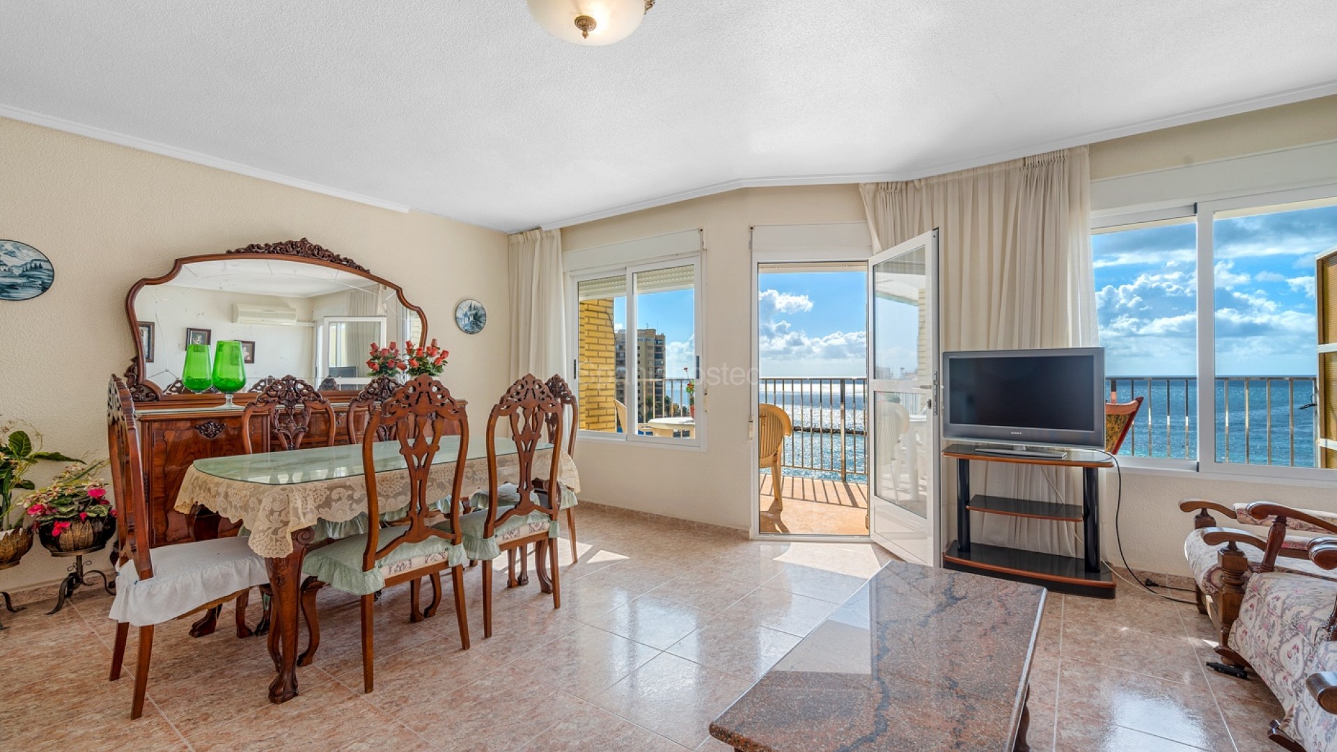 Resale - Apartment -
Torrevieja