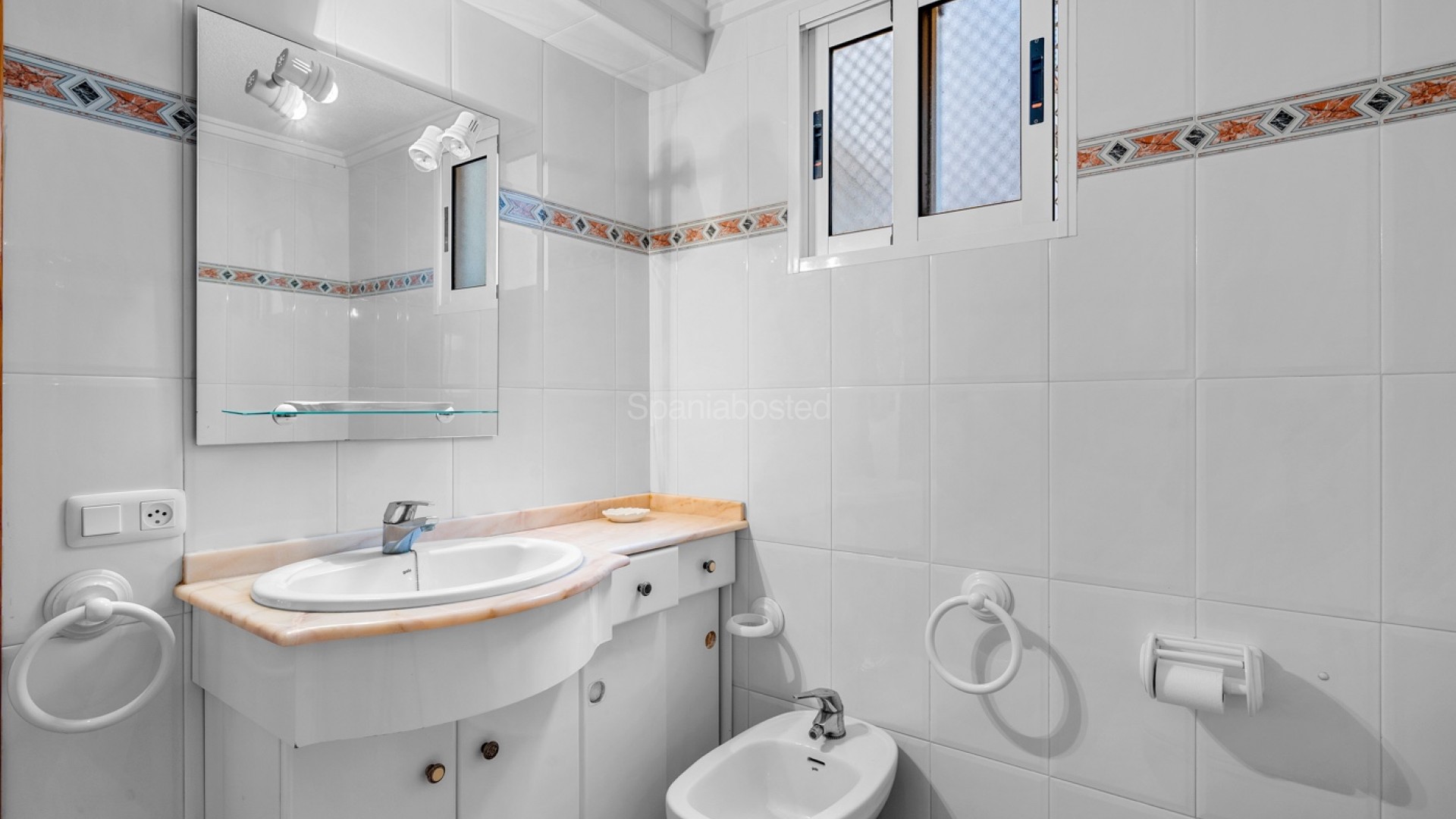 Resale - Apartment -
Torrevieja