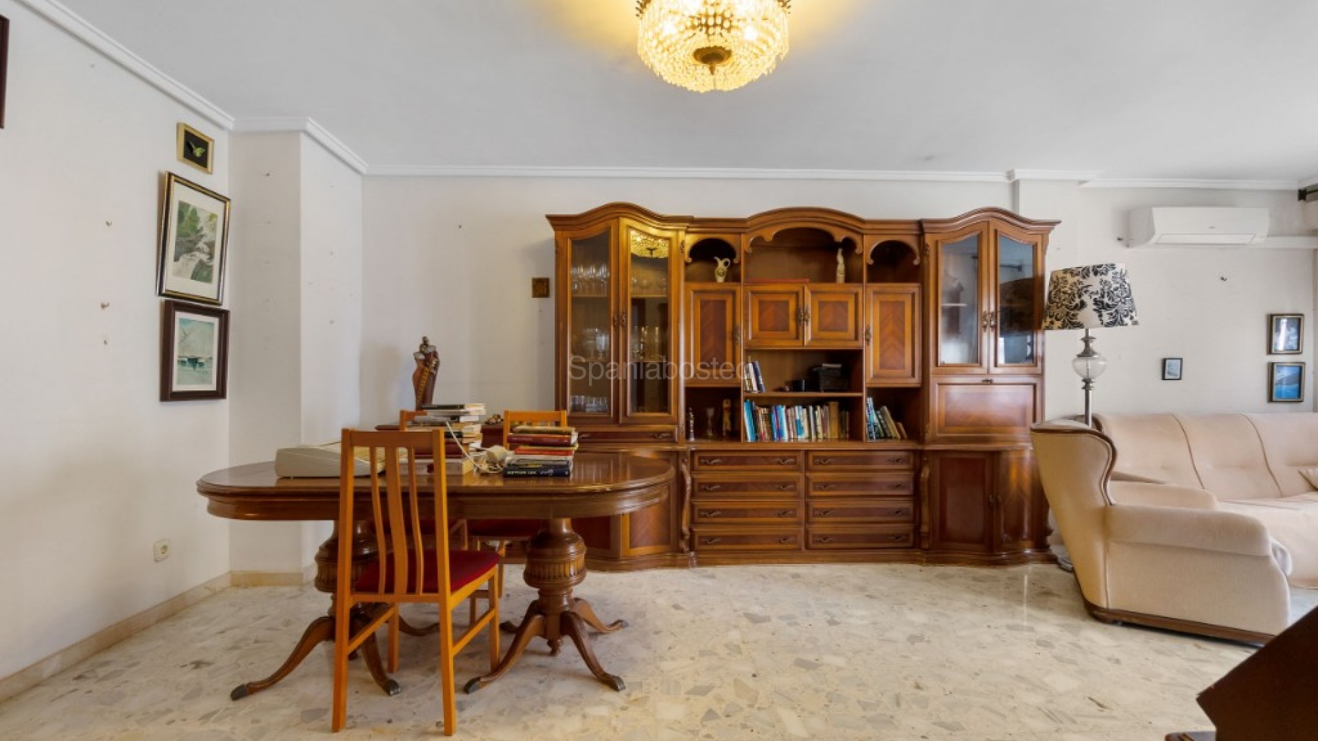 Resale - Apartment -
Torrevieja