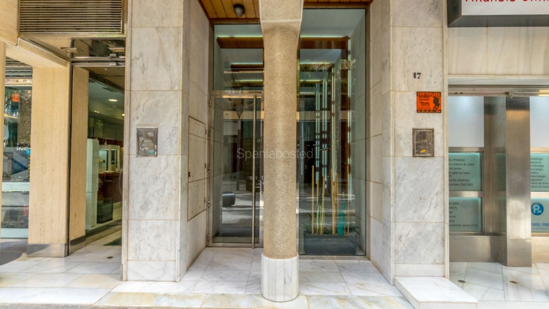 Resale - Apartment -
Torrevieja