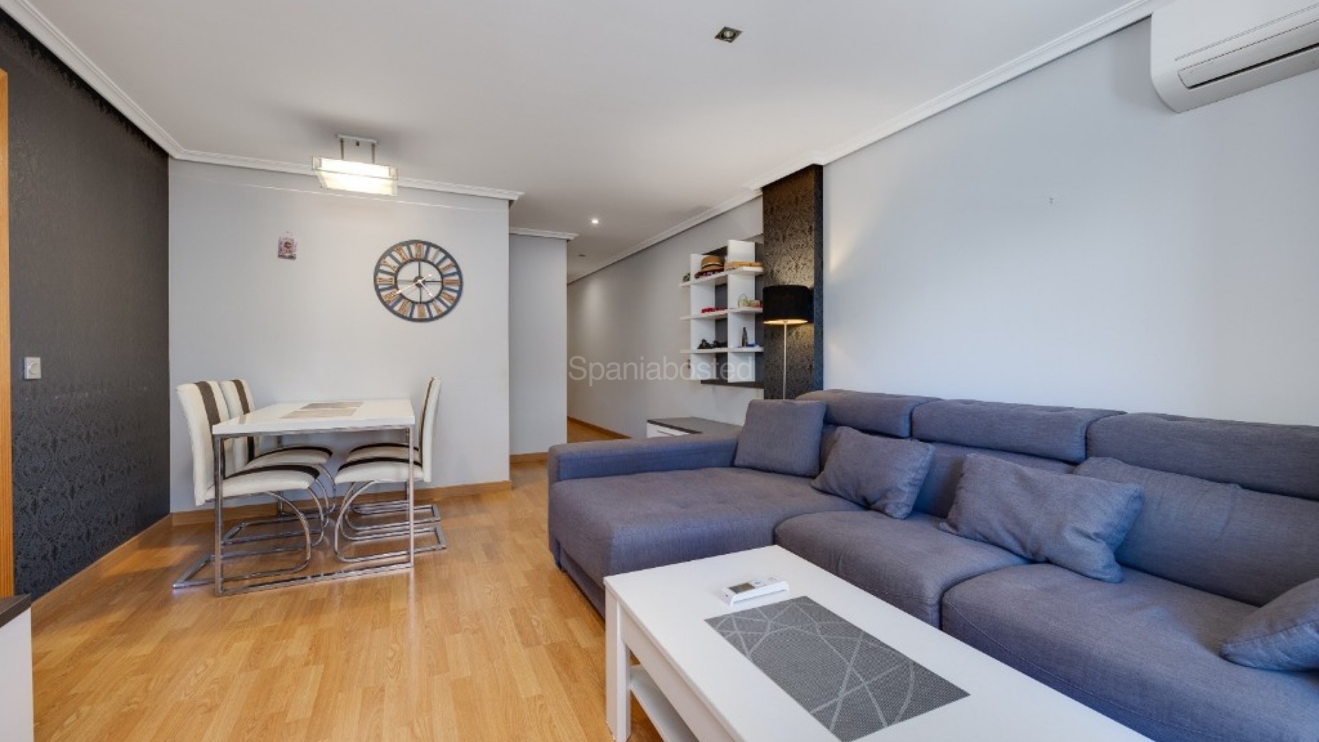 Resale - Apartment -
Torrevieja