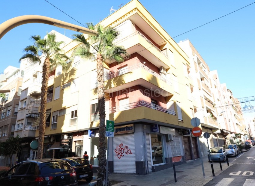 Resale - Apartment -
Torrevieja