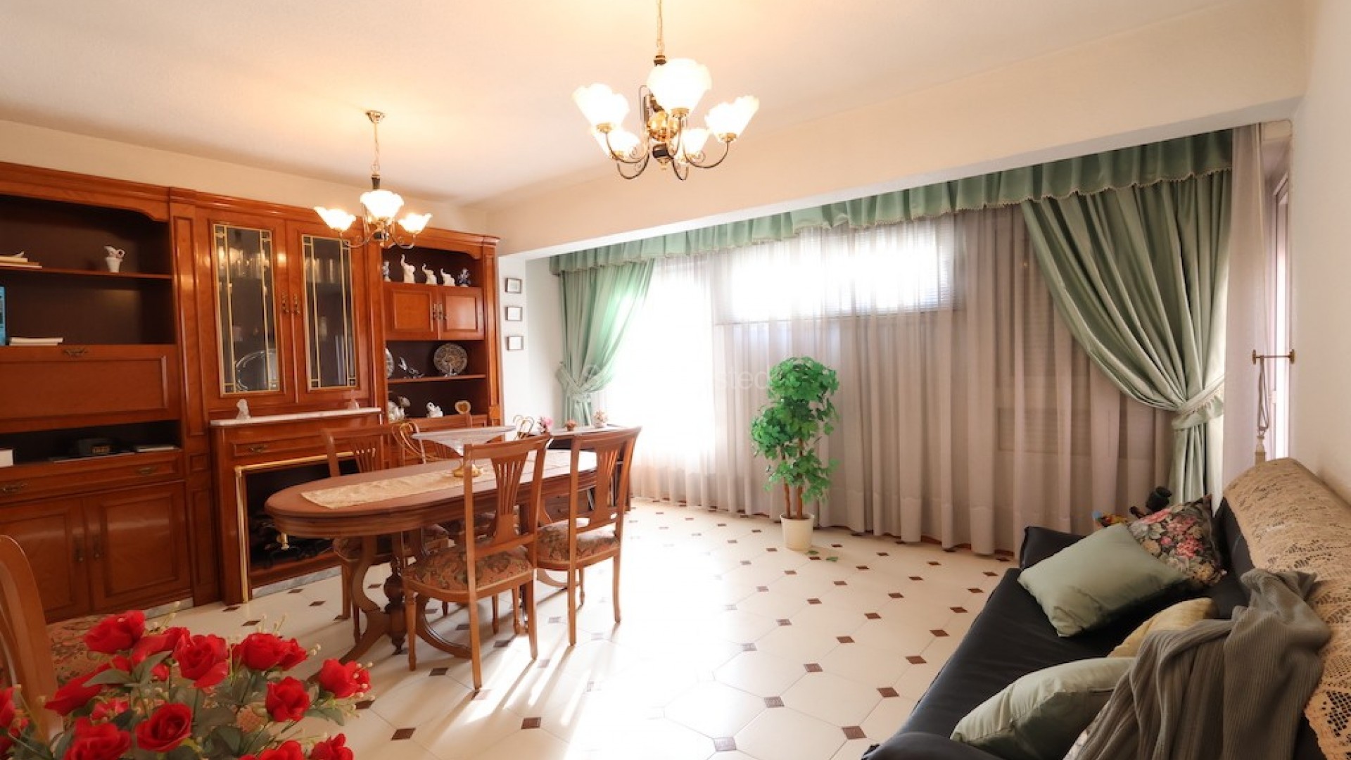 Resale - Apartment -
Torrevieja