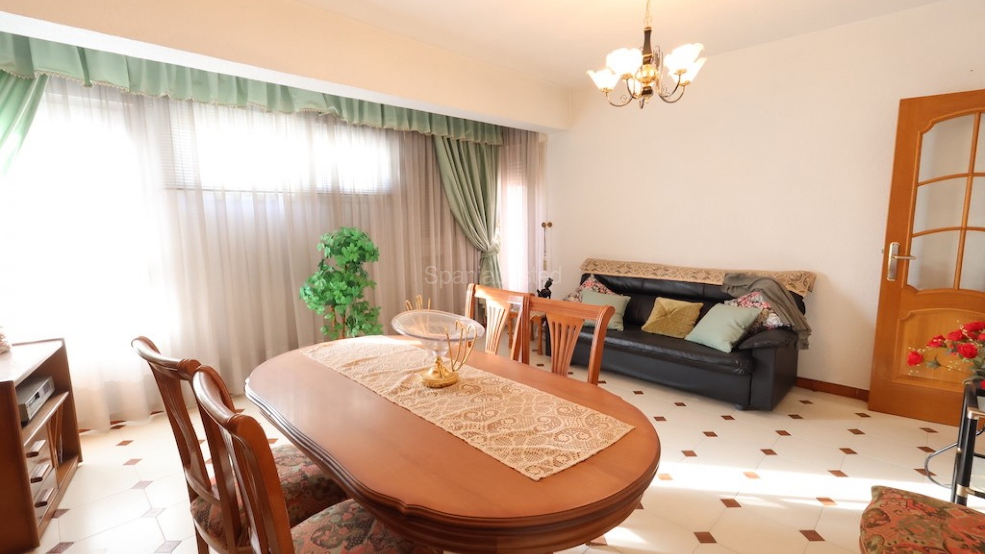 Resale - Apartment -
Torrevieja