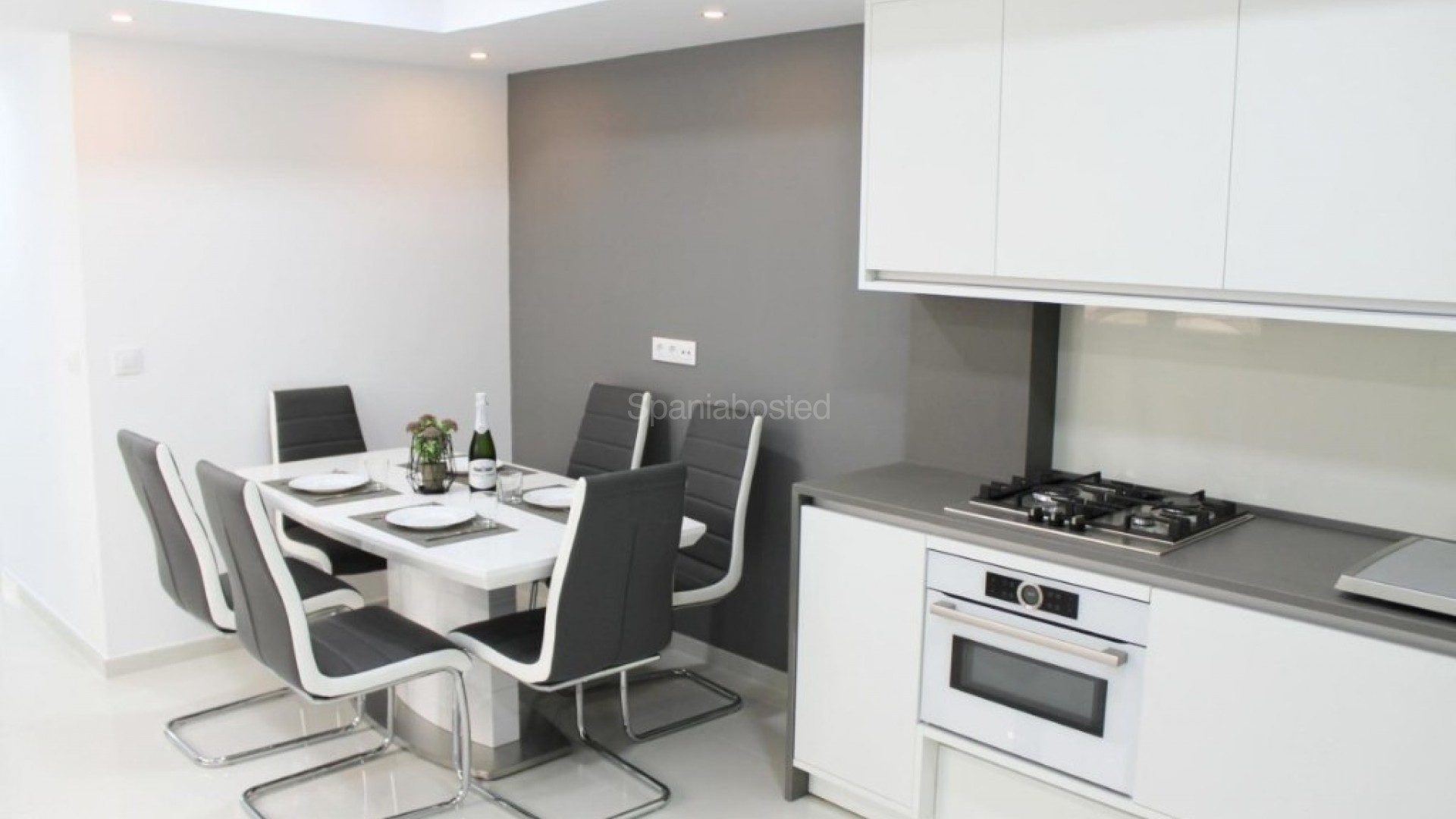 Resale - Apartment -
Torrevieja