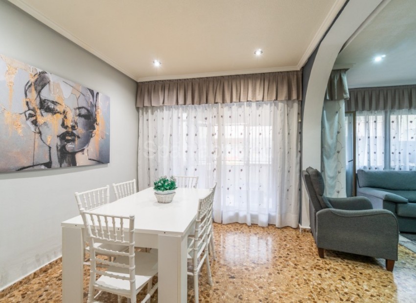 Resale - Apartment -
Torrevieja