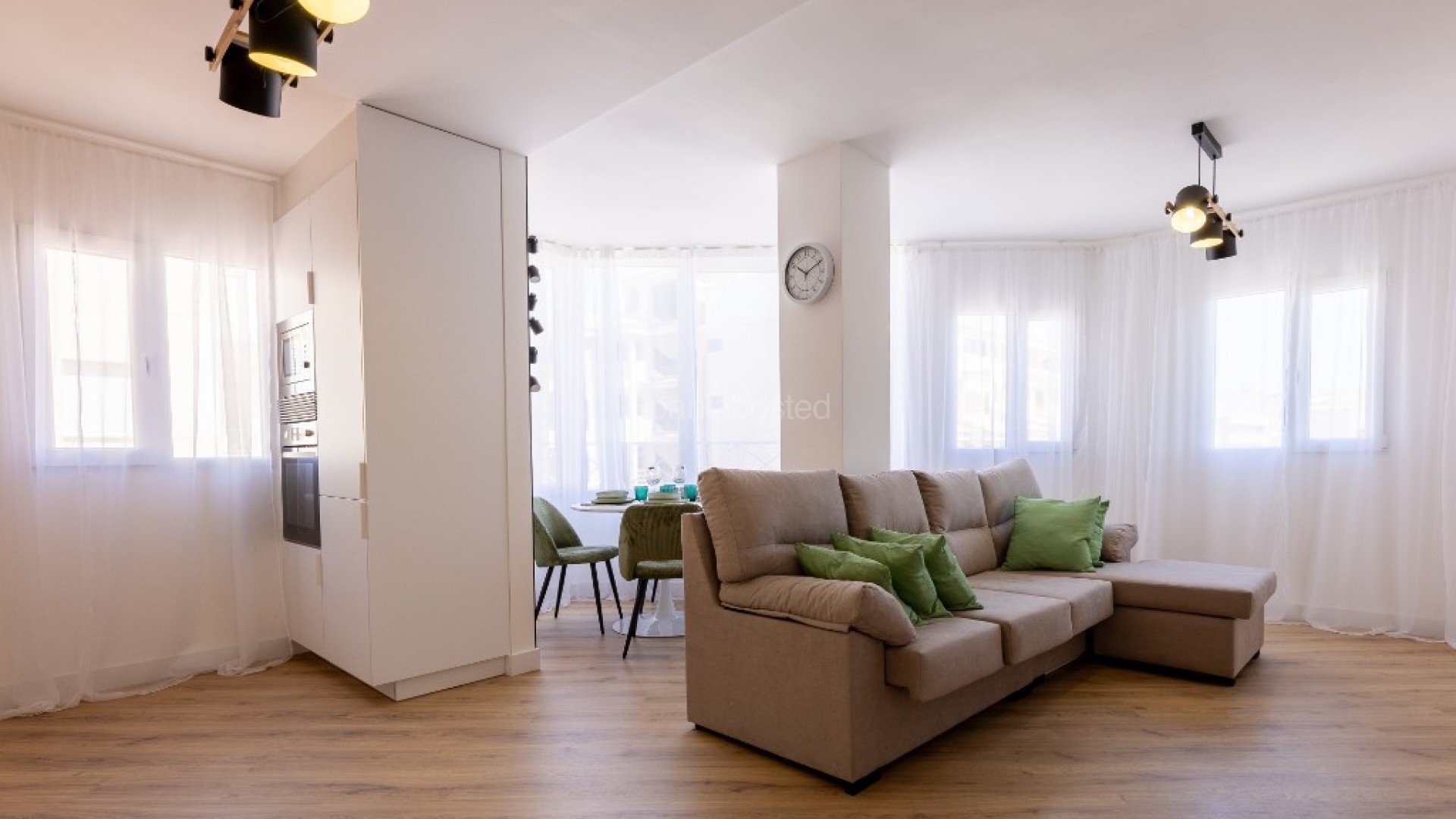 Resale - Apartment -
Torrevieja