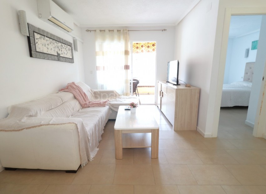Resale - Apartment -
Torrevieja