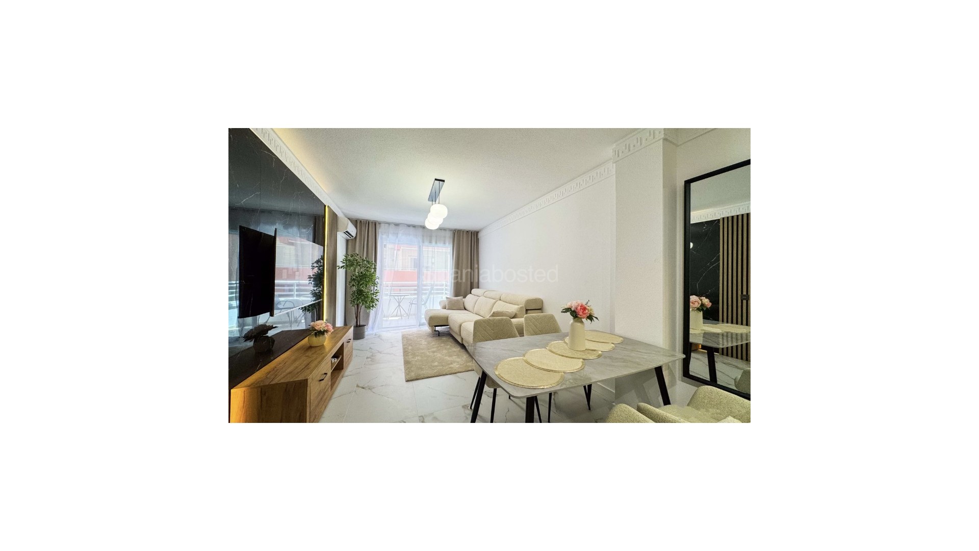 Resale - Apartment -
Torrevieja