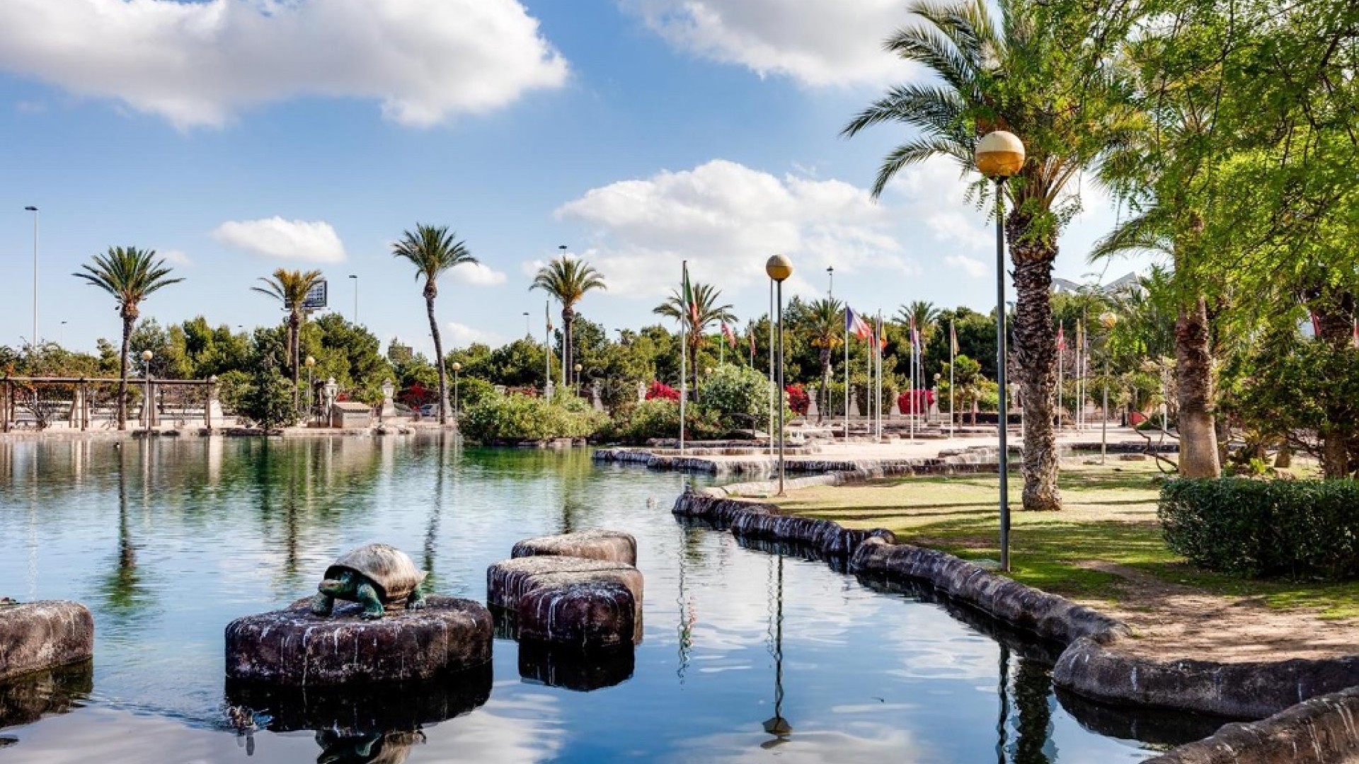 Resale - Apartment -
Torrevieja