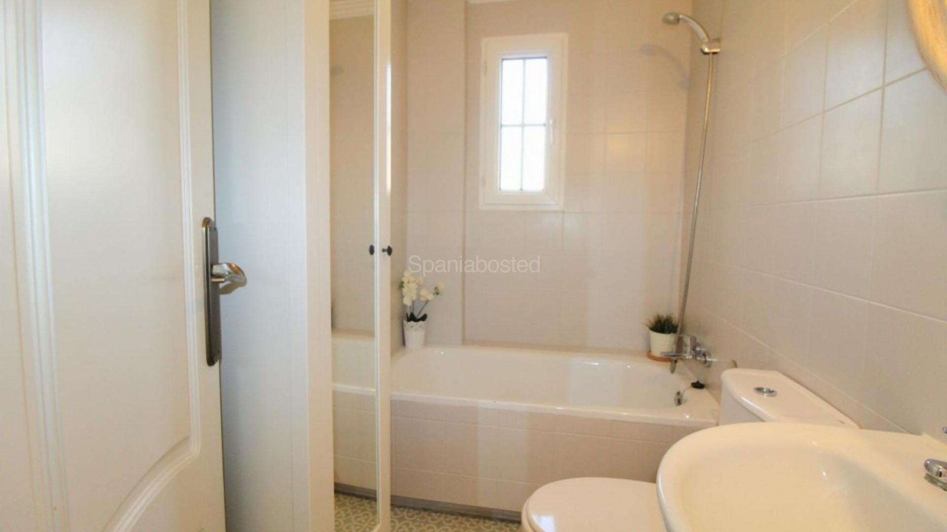 Resale - Apartment -
Torrevieja