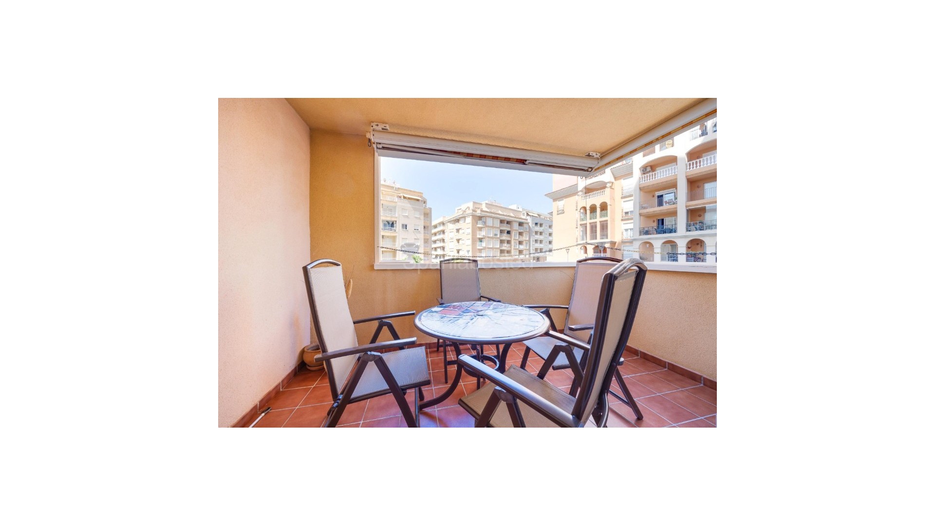 Resale - Apartment -
Torrevieja