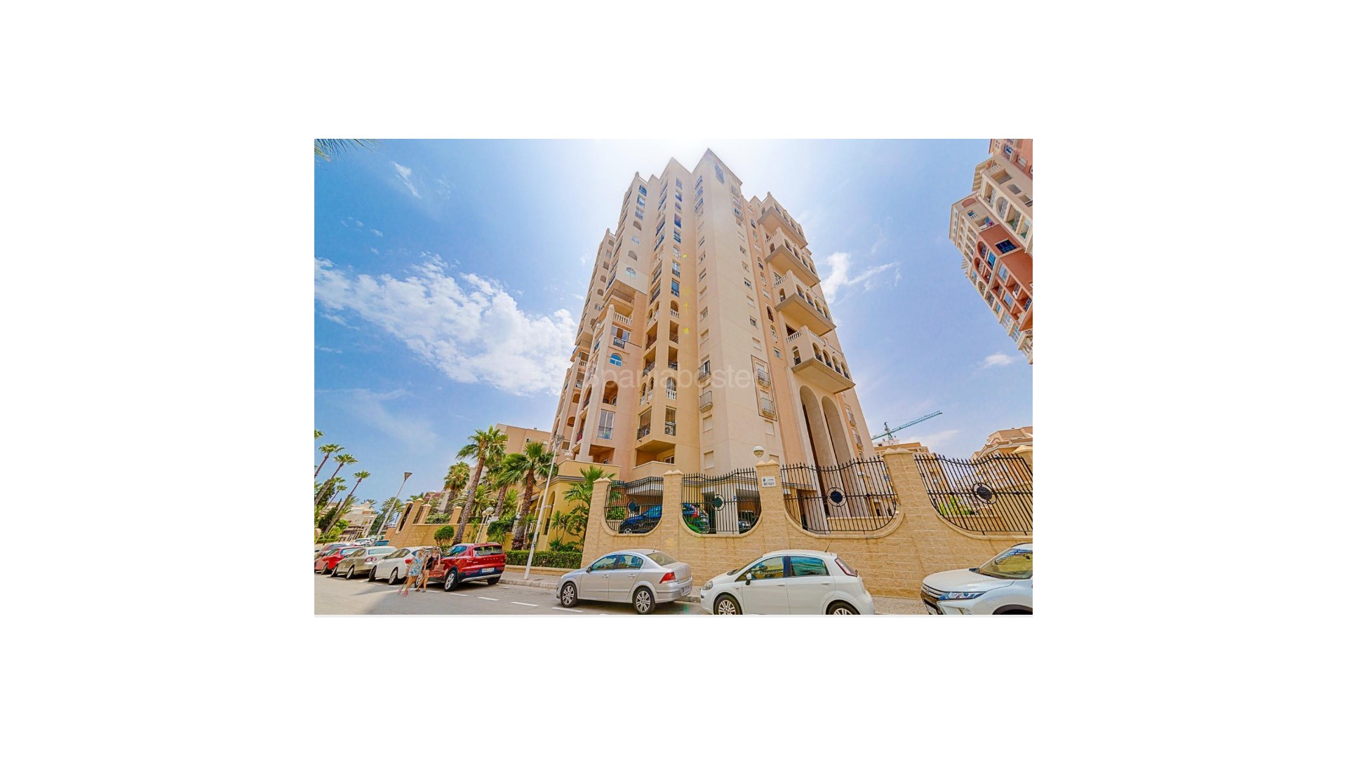 Resale - Apartment -
Torrevieja