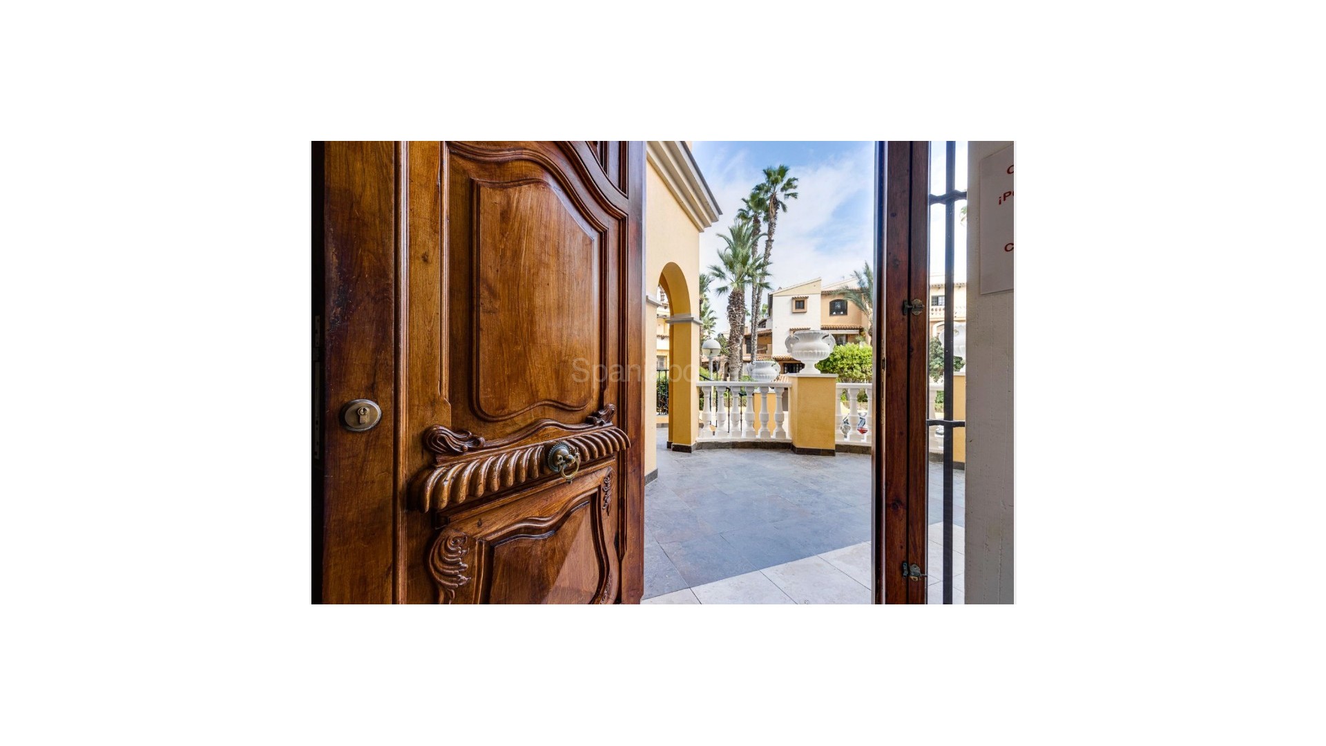 Resale - Apartment -
Torrevieja