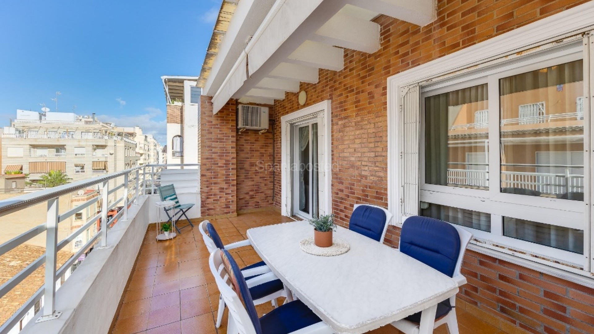 Resale - Apartment -
Torrevieja