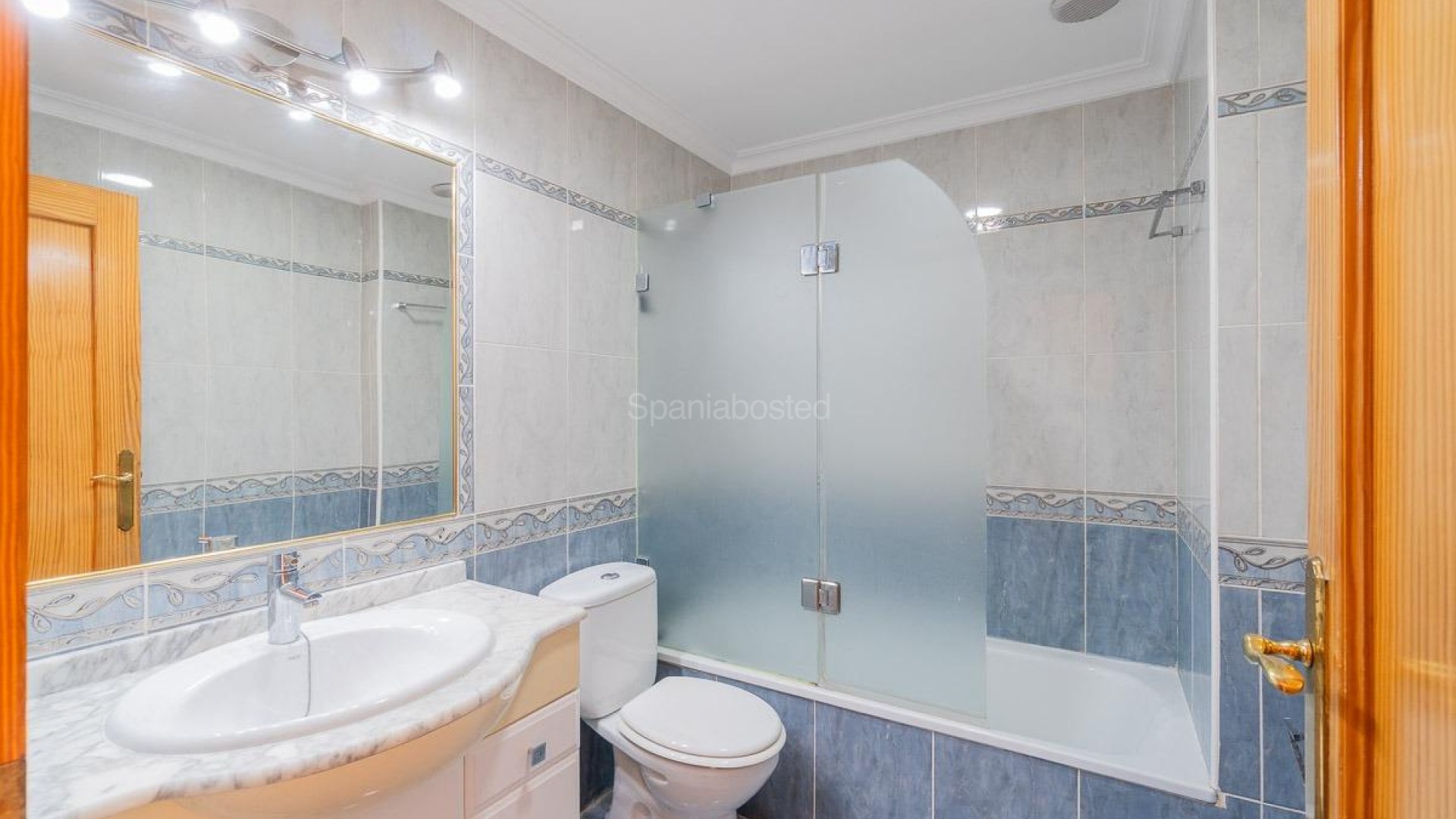 Resale - Apartment -
Torrevieja