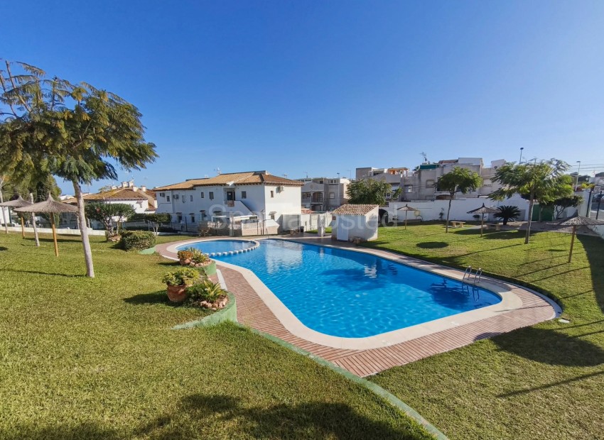 Resale - Apartment -
Torrevieja