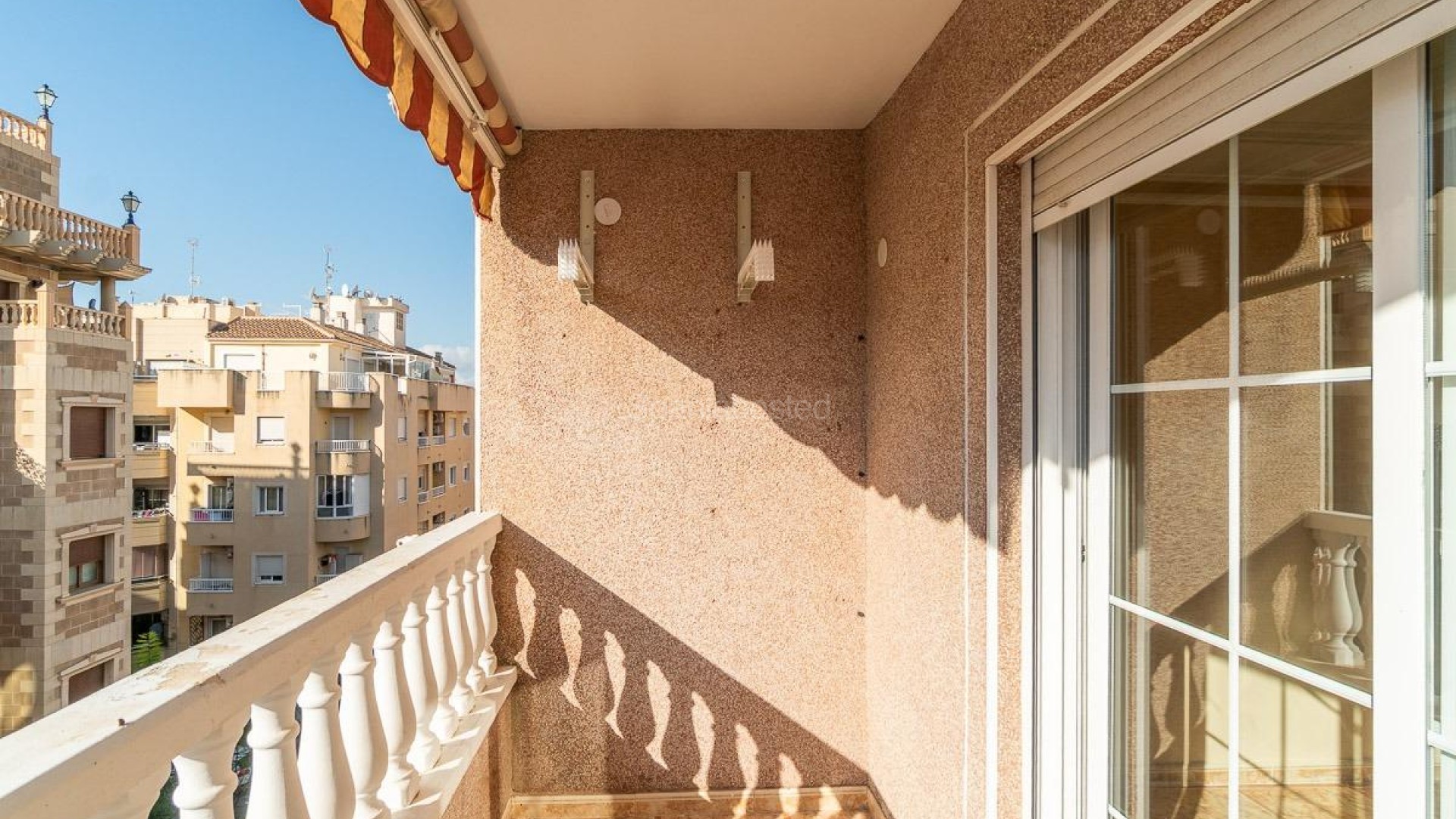 Resale - Apartment -
Torrevieja